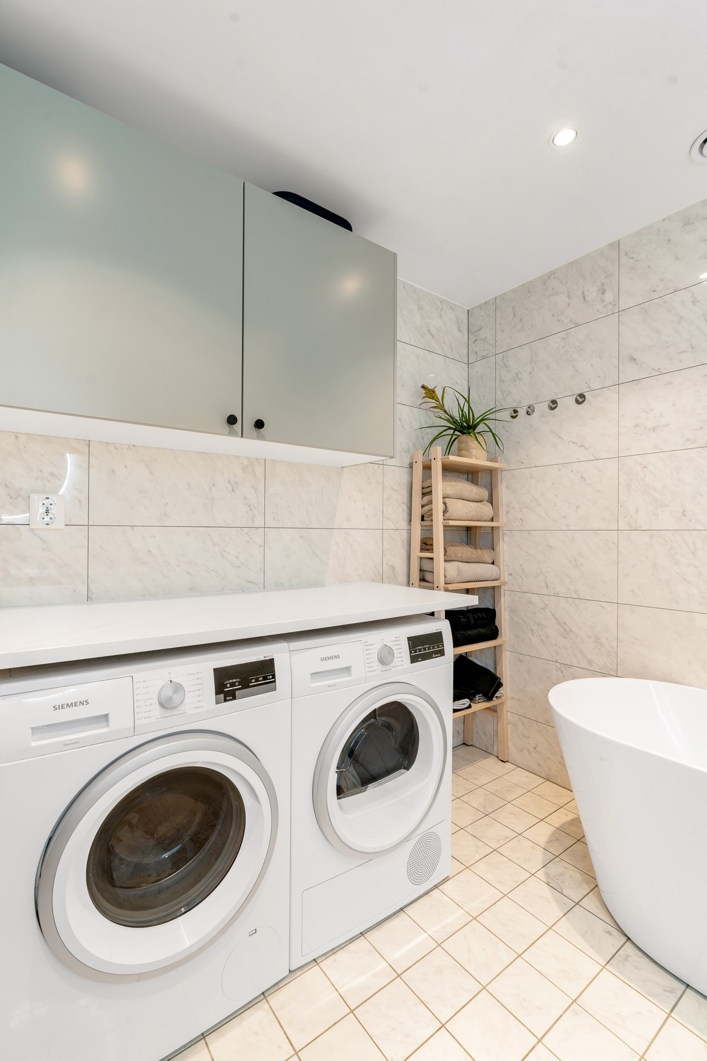 Bostadsbild från Västerled 102, Till salu i Bromma - Stora Mossen/Abrahamsberg, Stockholm