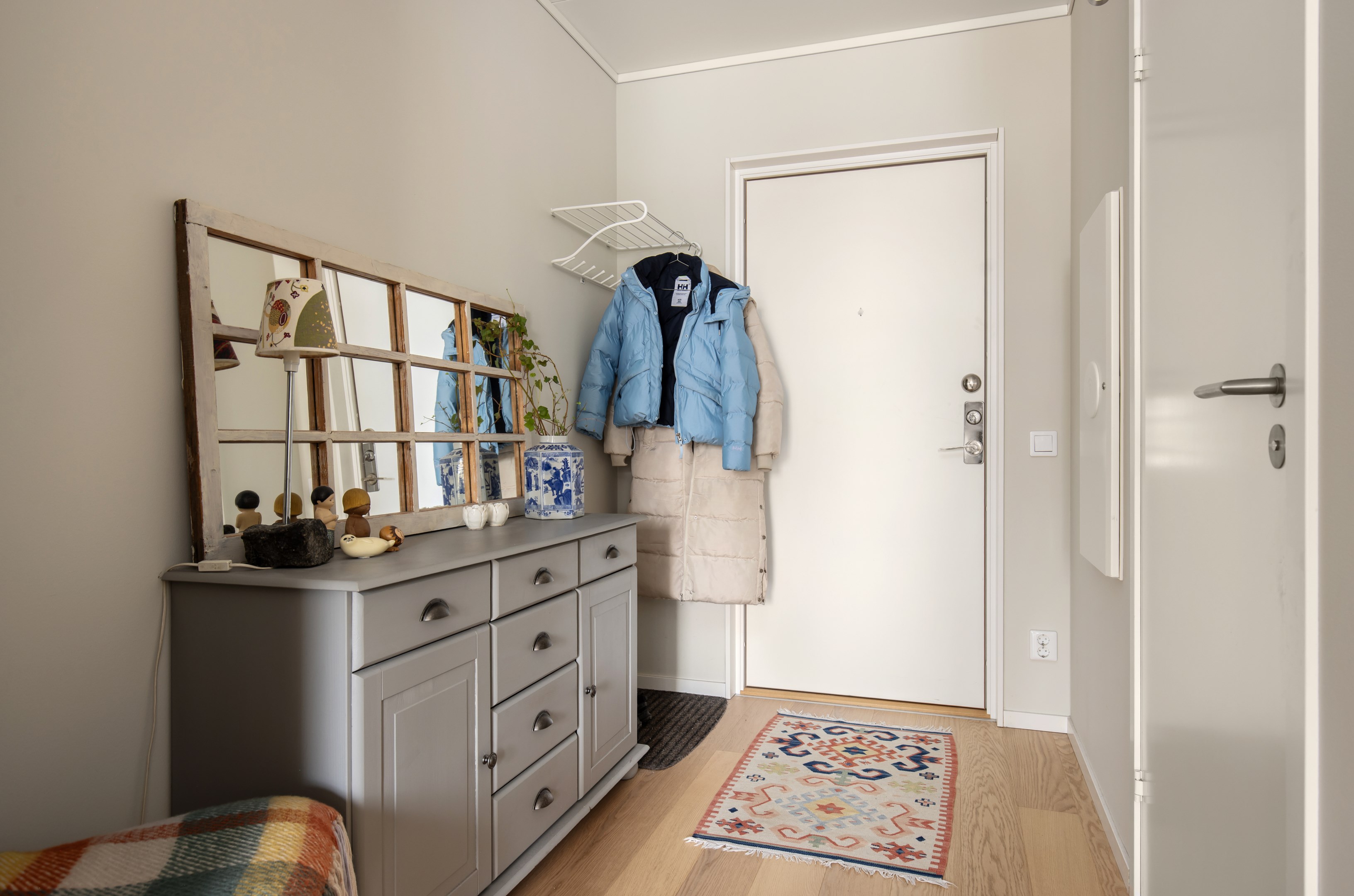 Bostadsbild från Östra Gräsvägen 7, Till salu i Ektorp, Nacka