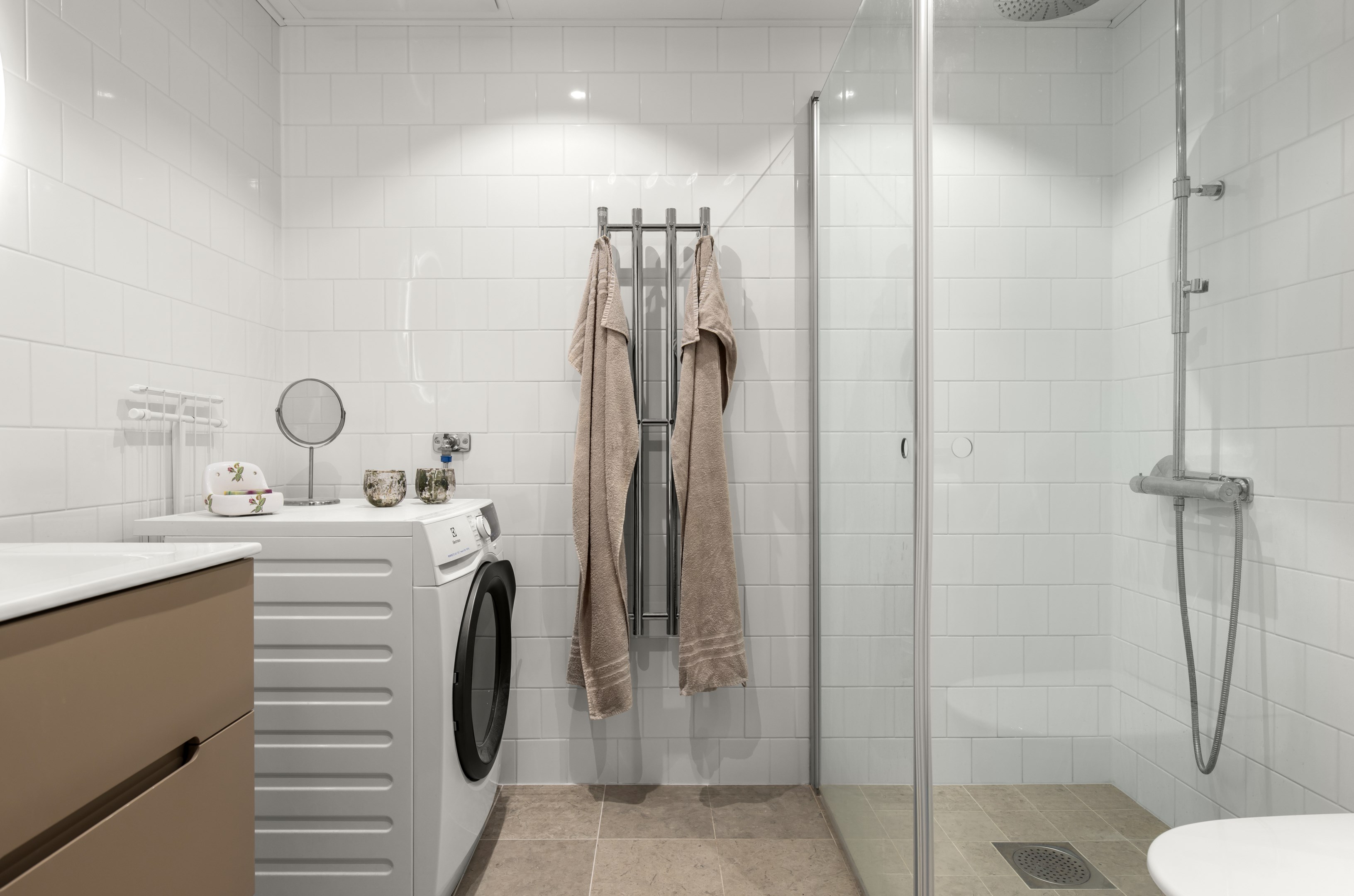 Bostadsbild från Östra Gräsvägen 7, Till salu i Ektorp, Nacka