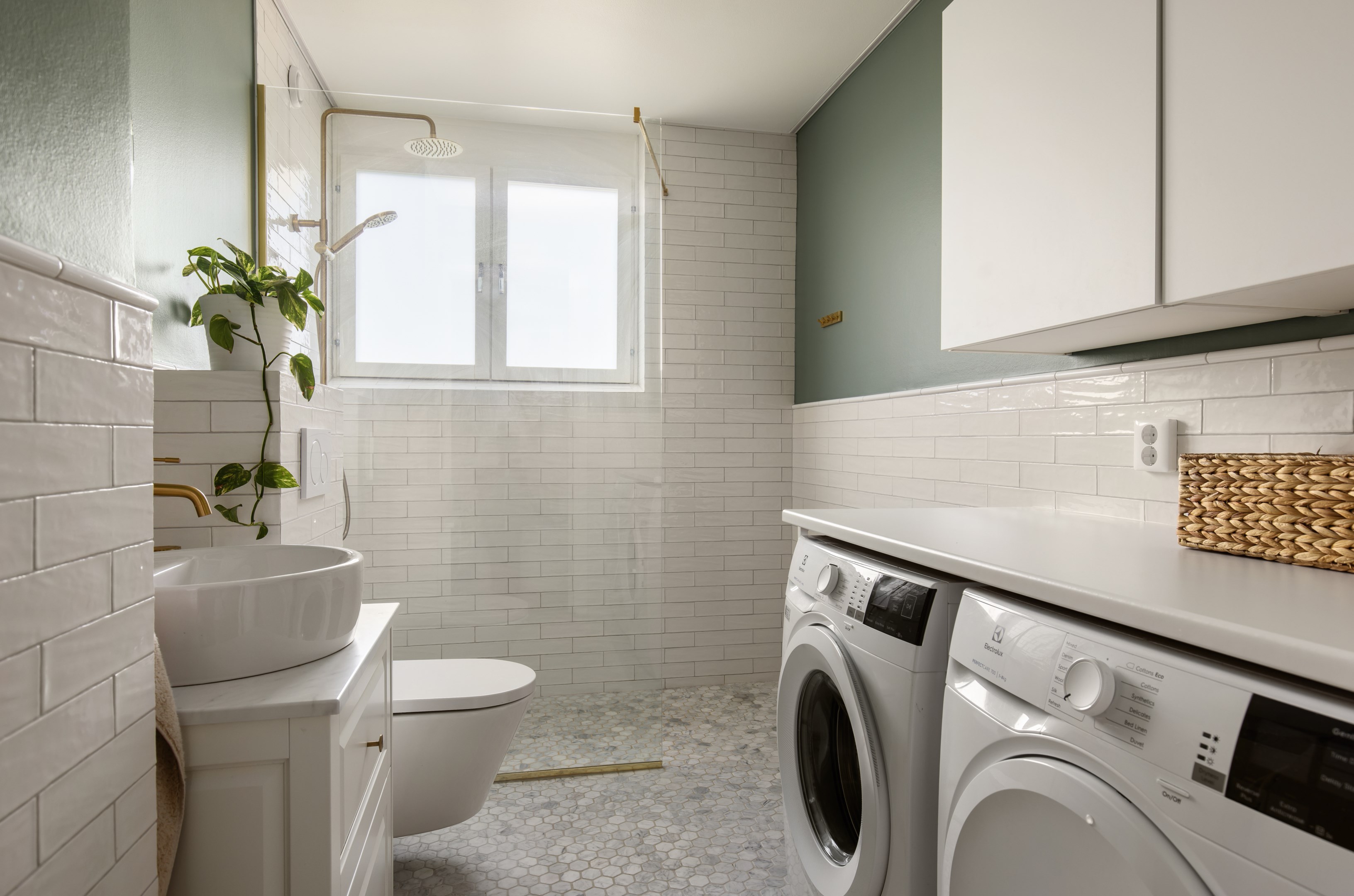 Bostadsbild från Henriksdalsringen 25, Till salu i Henriksdalsberget, Nacka