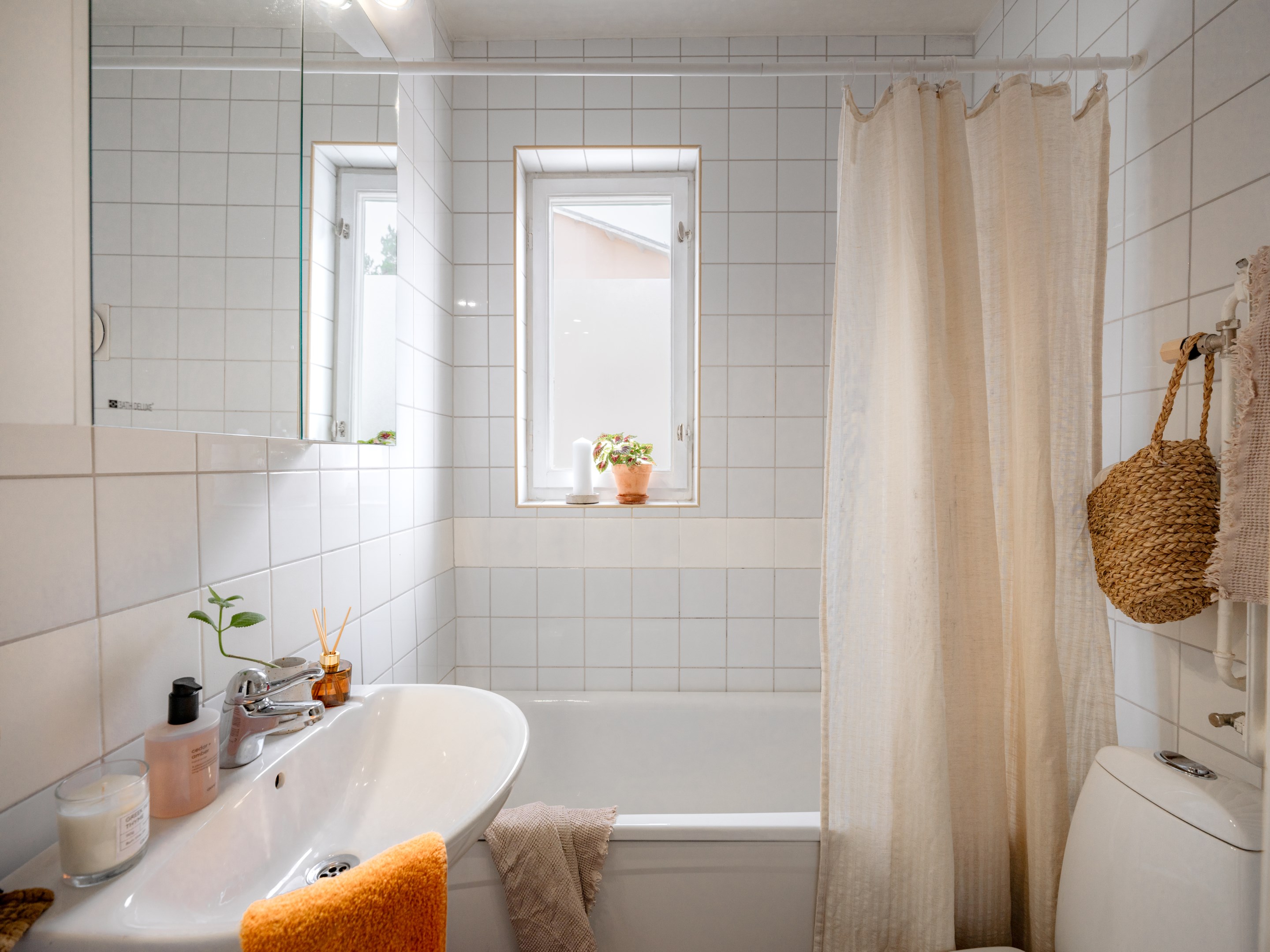 Bostadsbild från Inteckningsvägen 33, Till salu i Hägerstensåsen, Stockholm