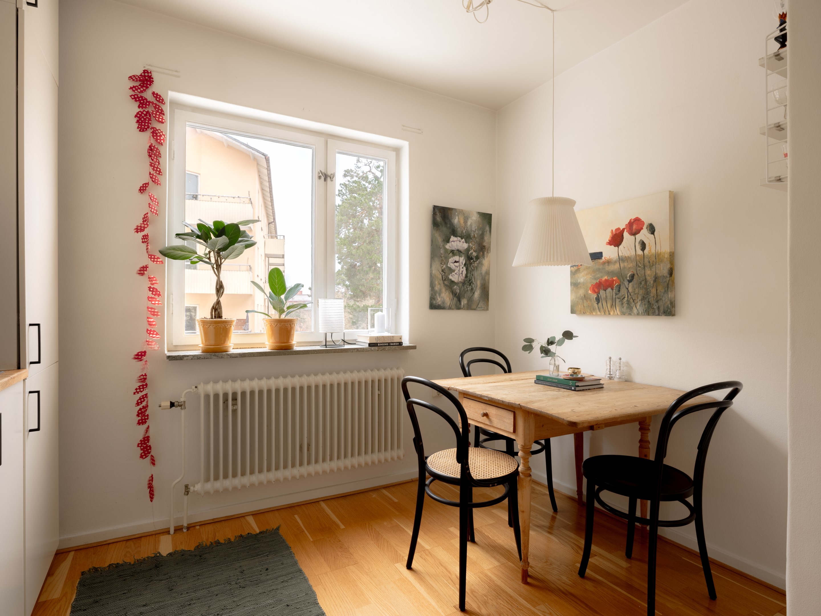 Bostadsbild från Inteckningsvägen 33, Till salu i Hägerstensåsen, Stockholm