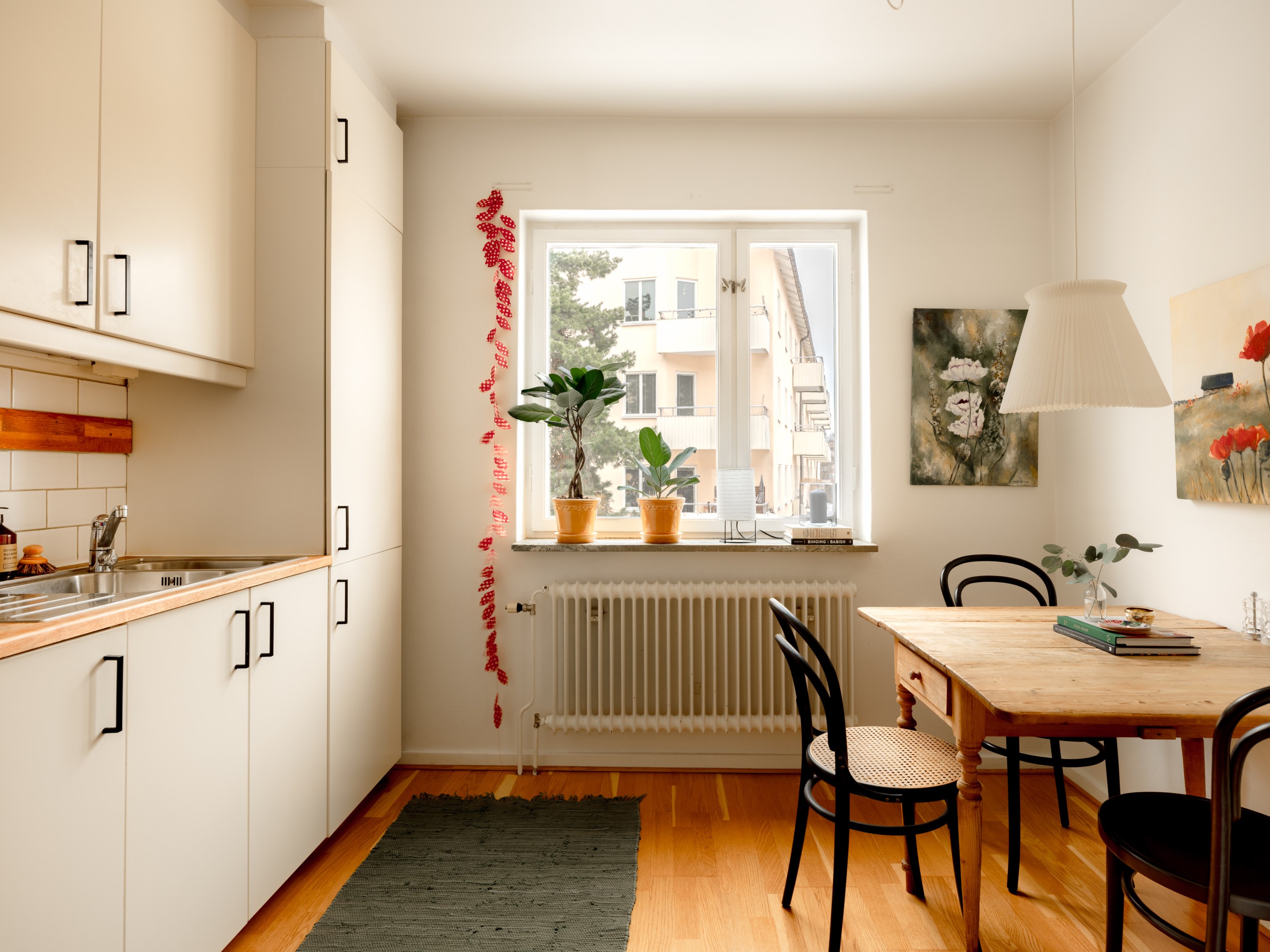 Bostadsbild från Inteckningsvägen 33, Till salu i Hägerstensåsen, Stockholm