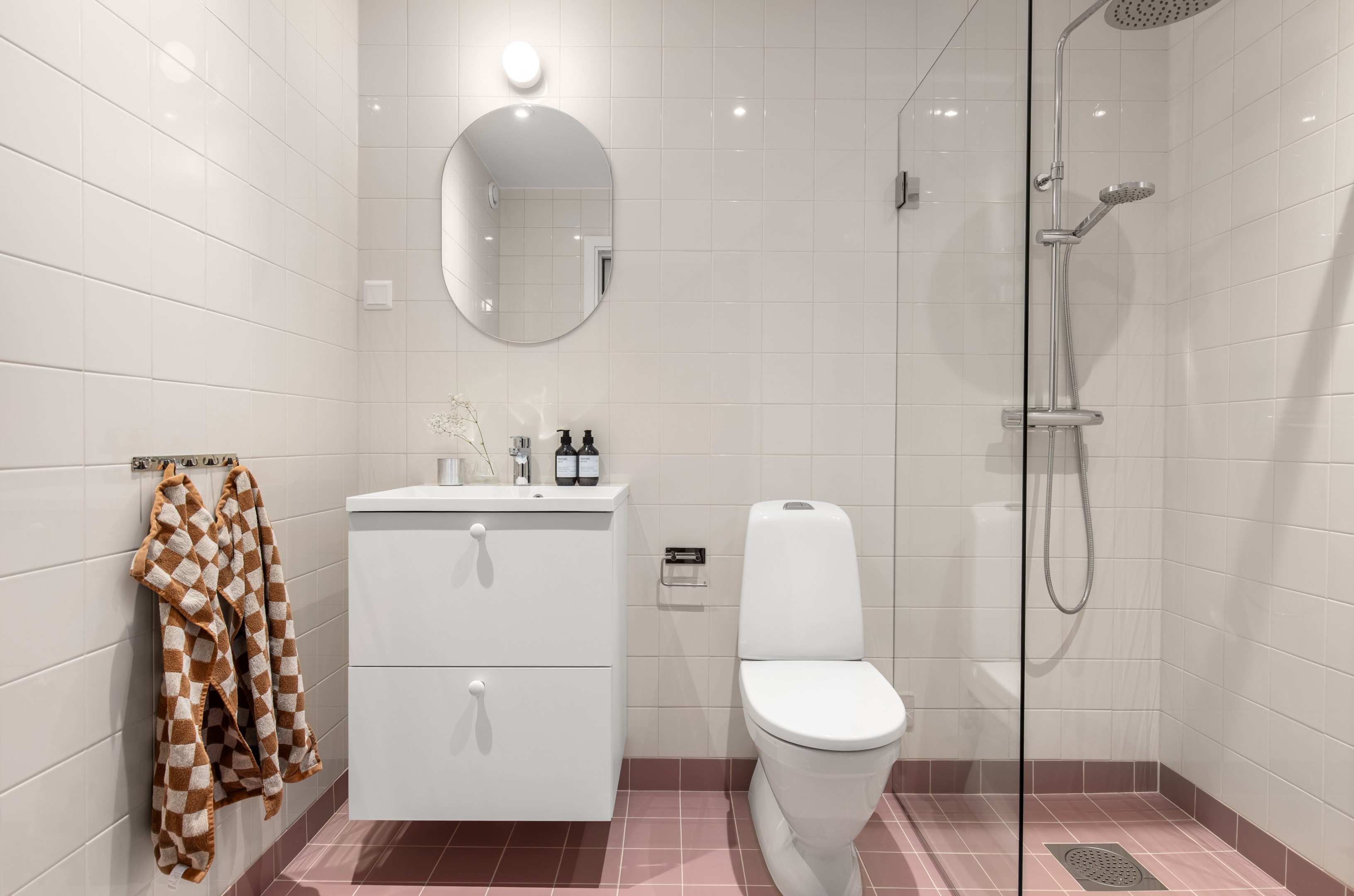 Bostadsbild från Wilhelm Kåges gata 12B, Till salu i Gustavsbergs - Porslinskvarteren, Värmdö