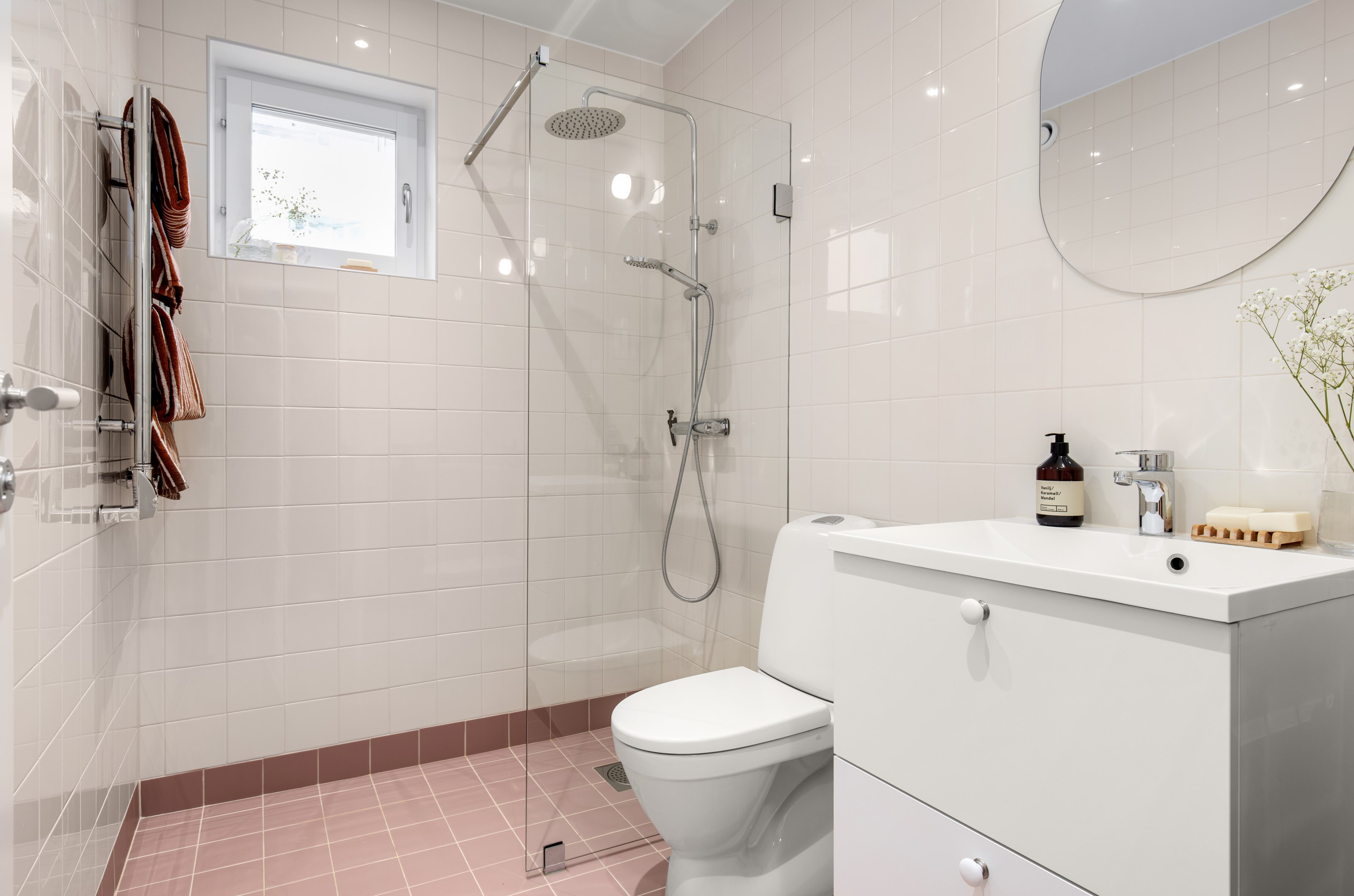 Bostadsbild från Wilhelm Kåges gata 12B, Till salu i Gustavsbergs - Porslinskvarteren, Värmdö