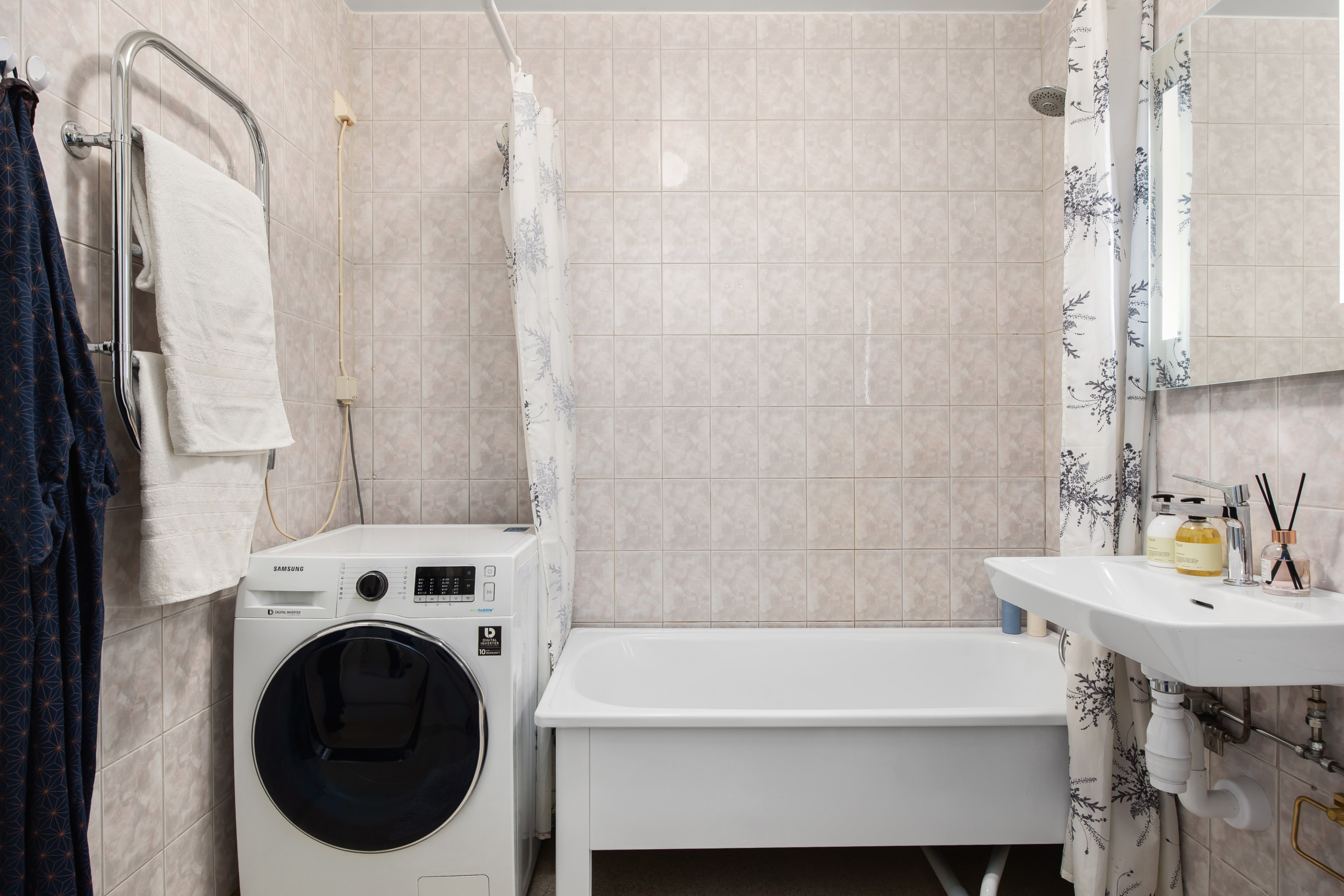 Bostadsbild från Ormingeringen 11D, Såld i Västra Orminge, Nacka