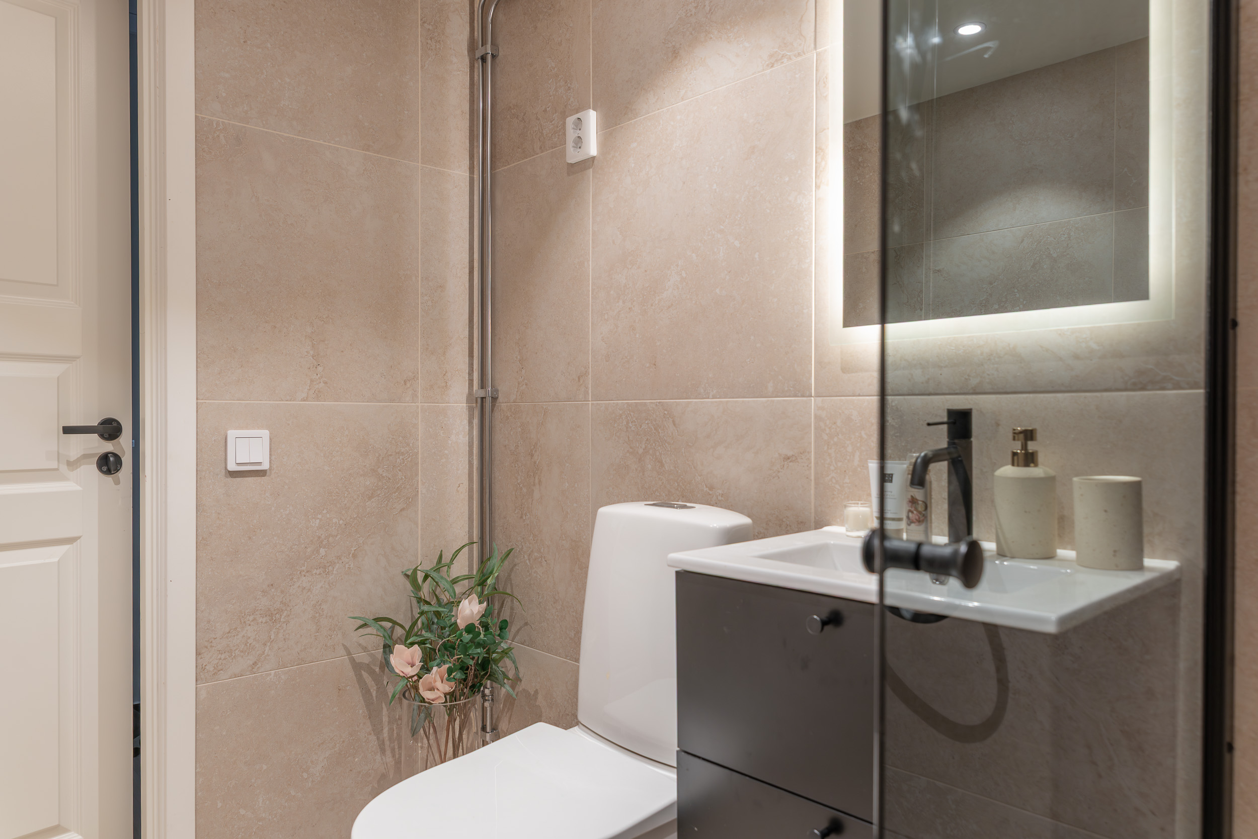 Bostadsbild från Skjutbanegatan 5A, Till salu i Haga, Västerås