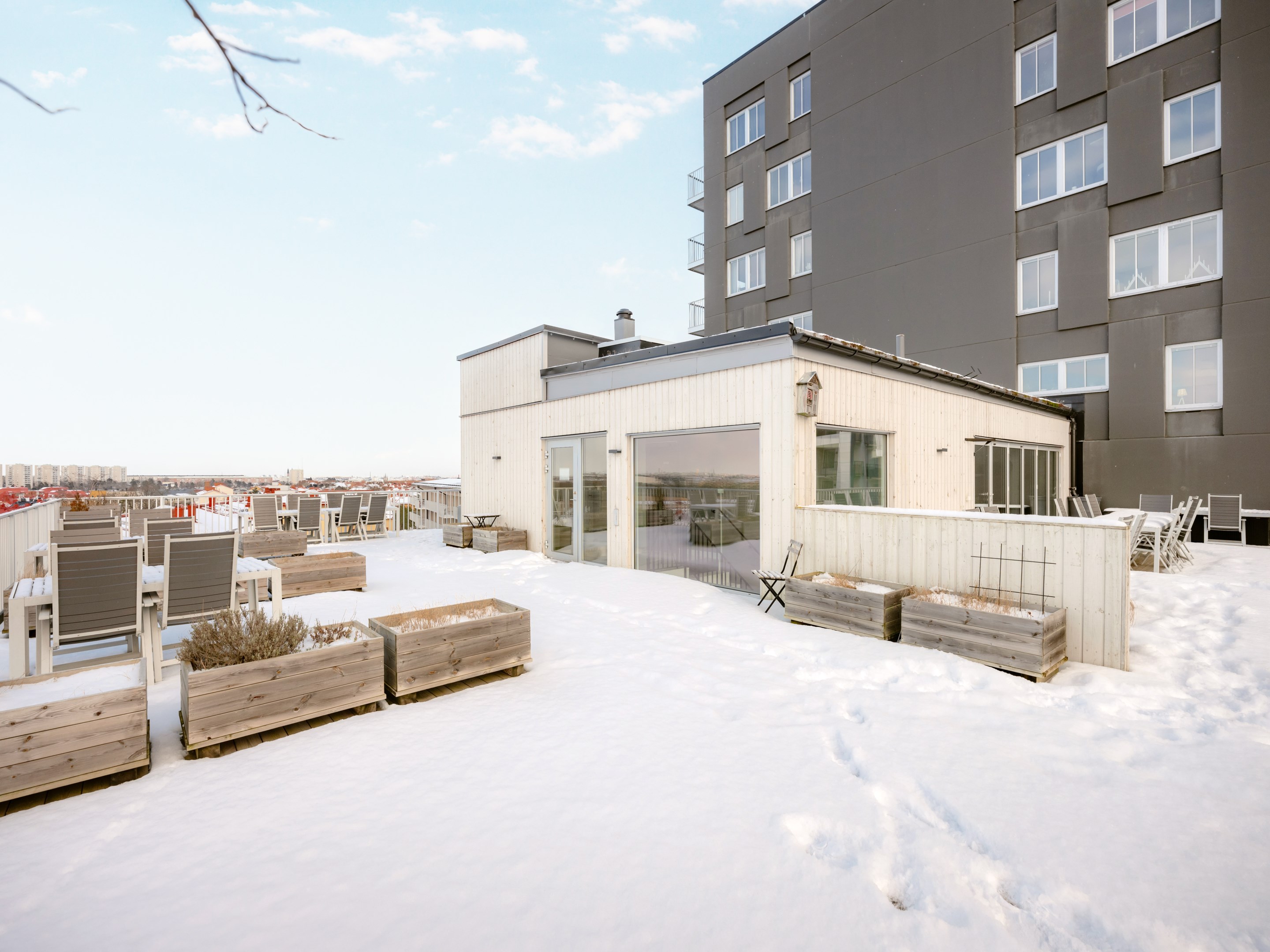 Bostadsbild från Radiusbacken 49, Till salu i Midsommarkransen Telefonplan, Stockholm