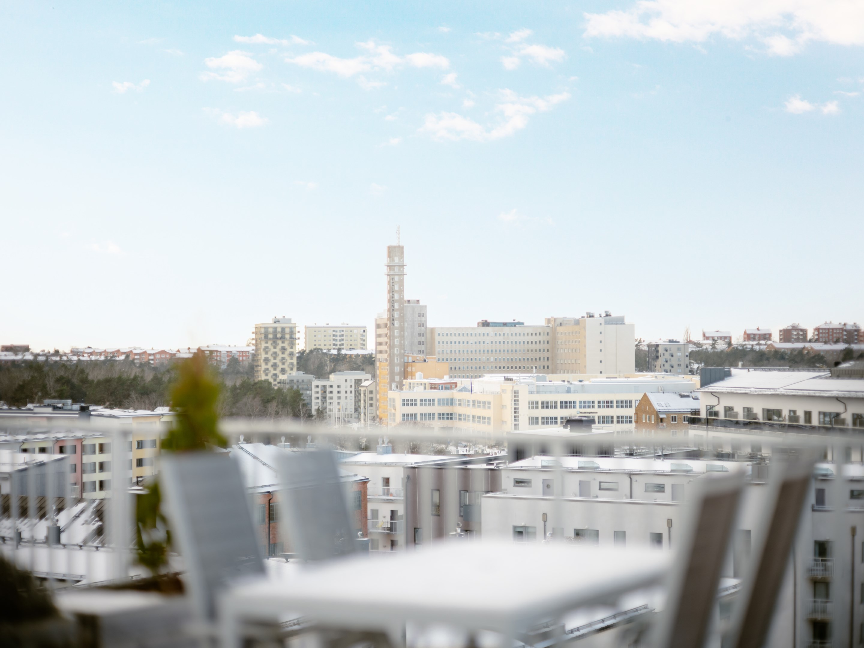 Bostadsbild från Radiusbacken 49, Till salu i Midsommarkransen Telefonplan, Stockholm