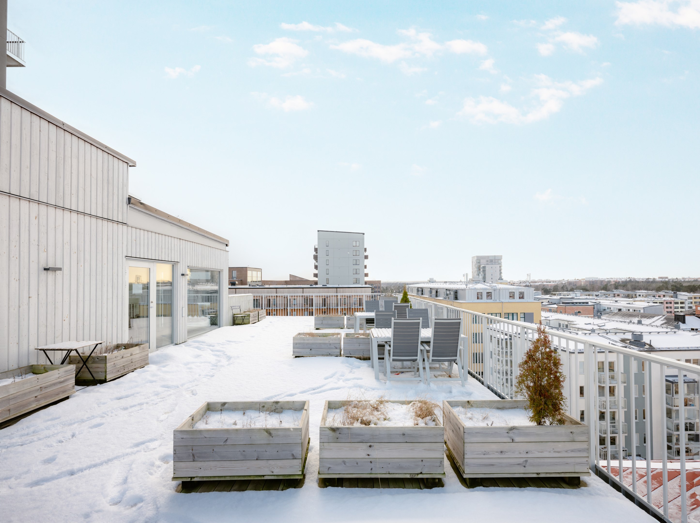 Bostadsbild från Radiusbacken 49, Till salu i Midsommarkransen Telefonplan, Stockholm