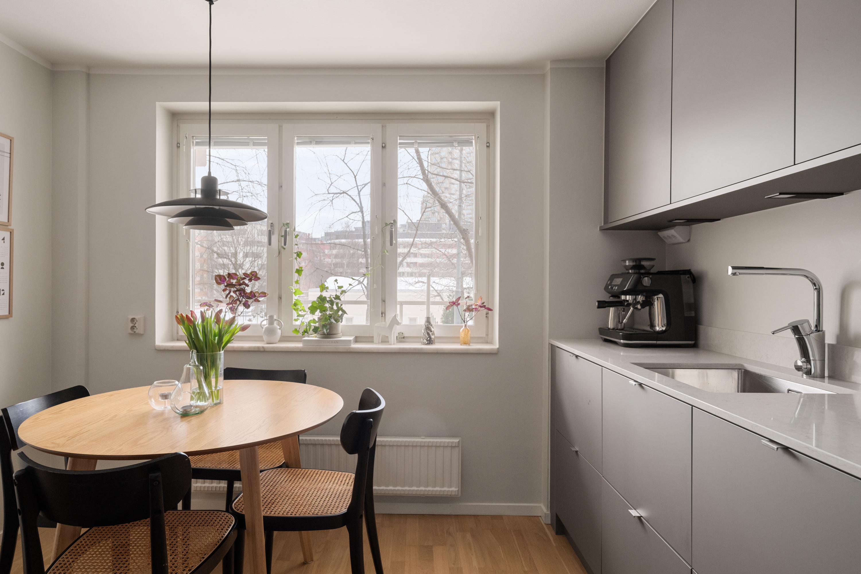 Bostadsbild från Karlbergsvägen 76, Såld i Vasastan, Stockholm