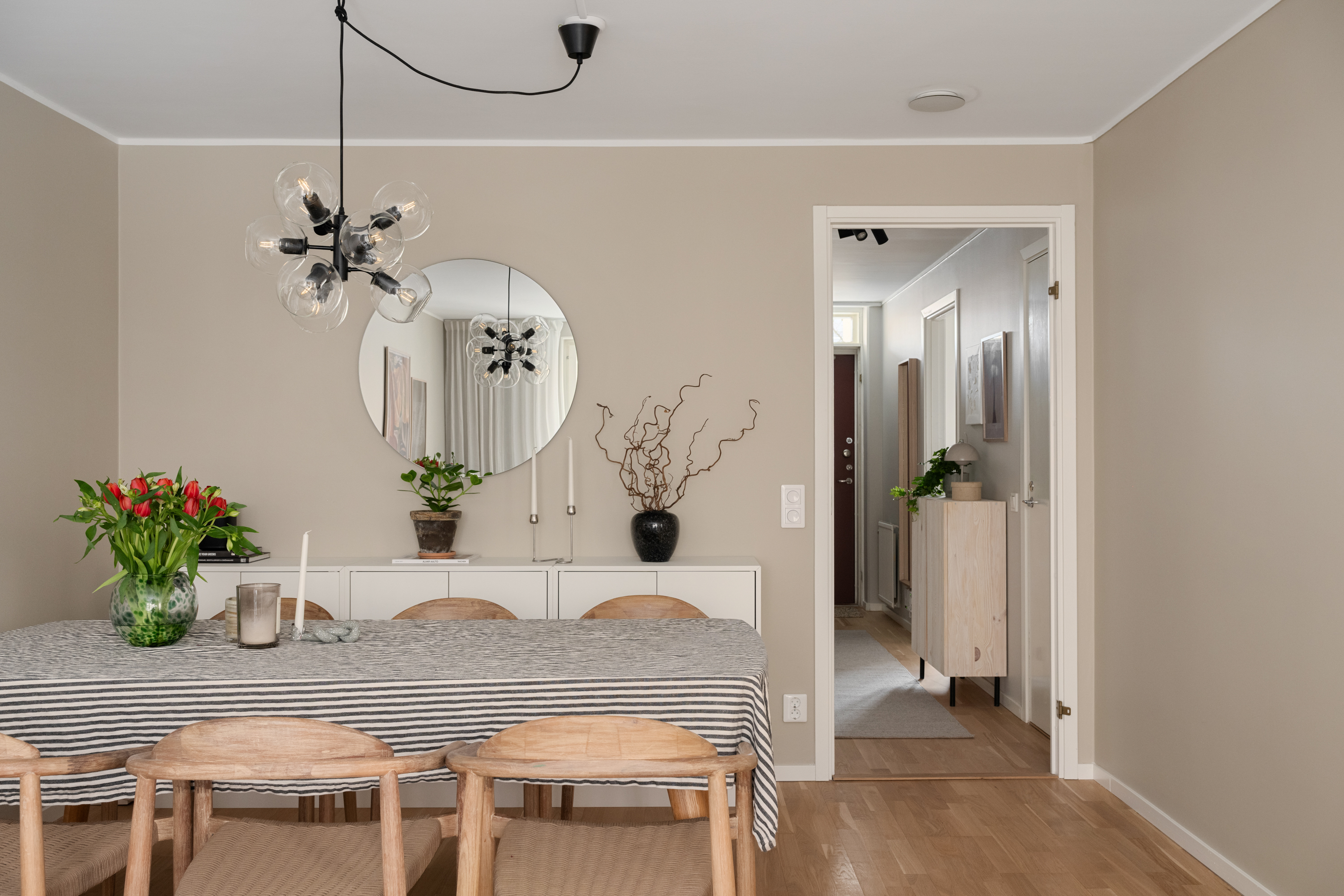 Bostadsbild från Karlbergsvägen 76, Såld i Vasastan, Stockholm