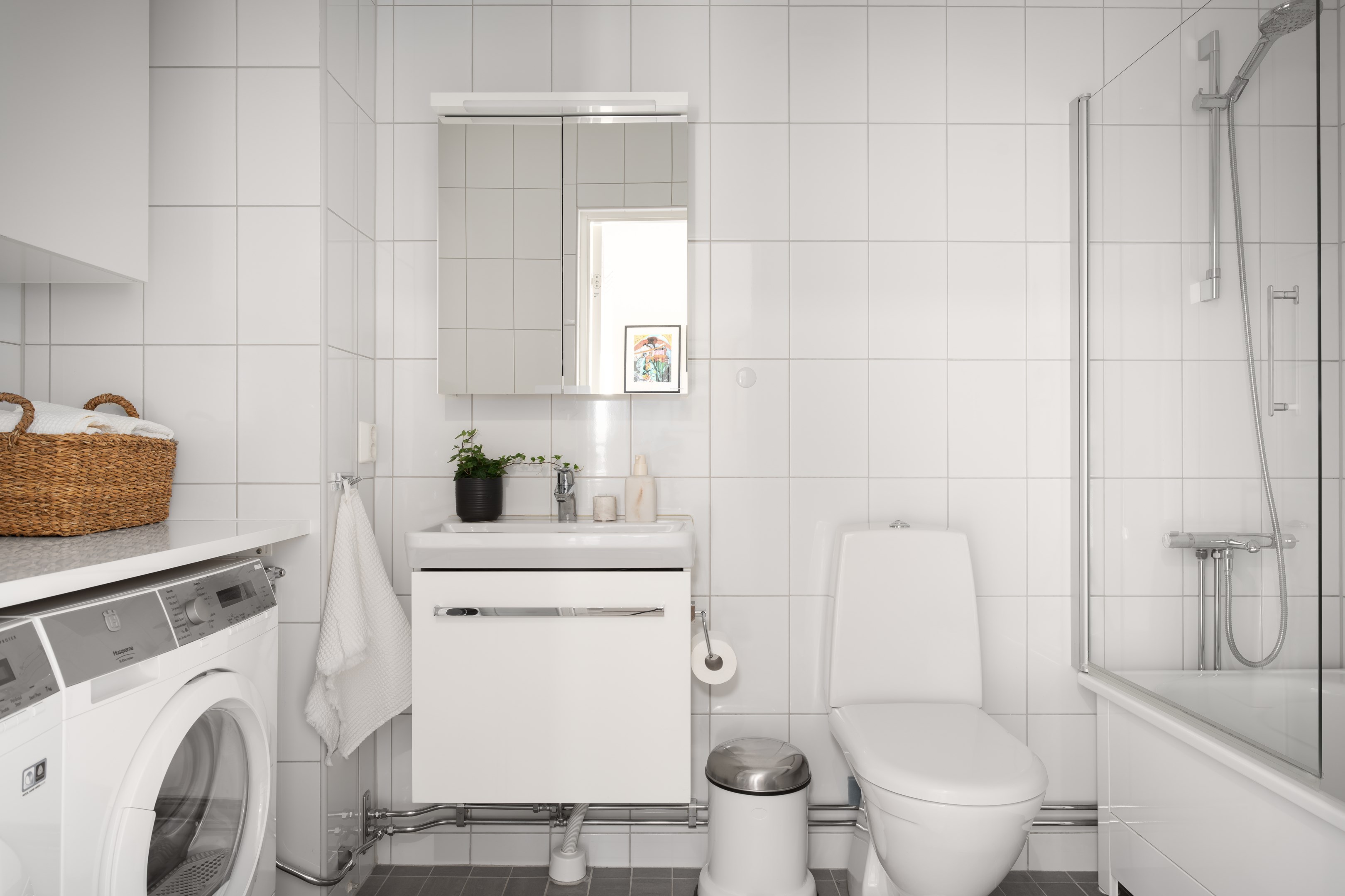 Bostadsbild från Tollarevägen 30, 2 tr, Såld i Tollare, Nacka