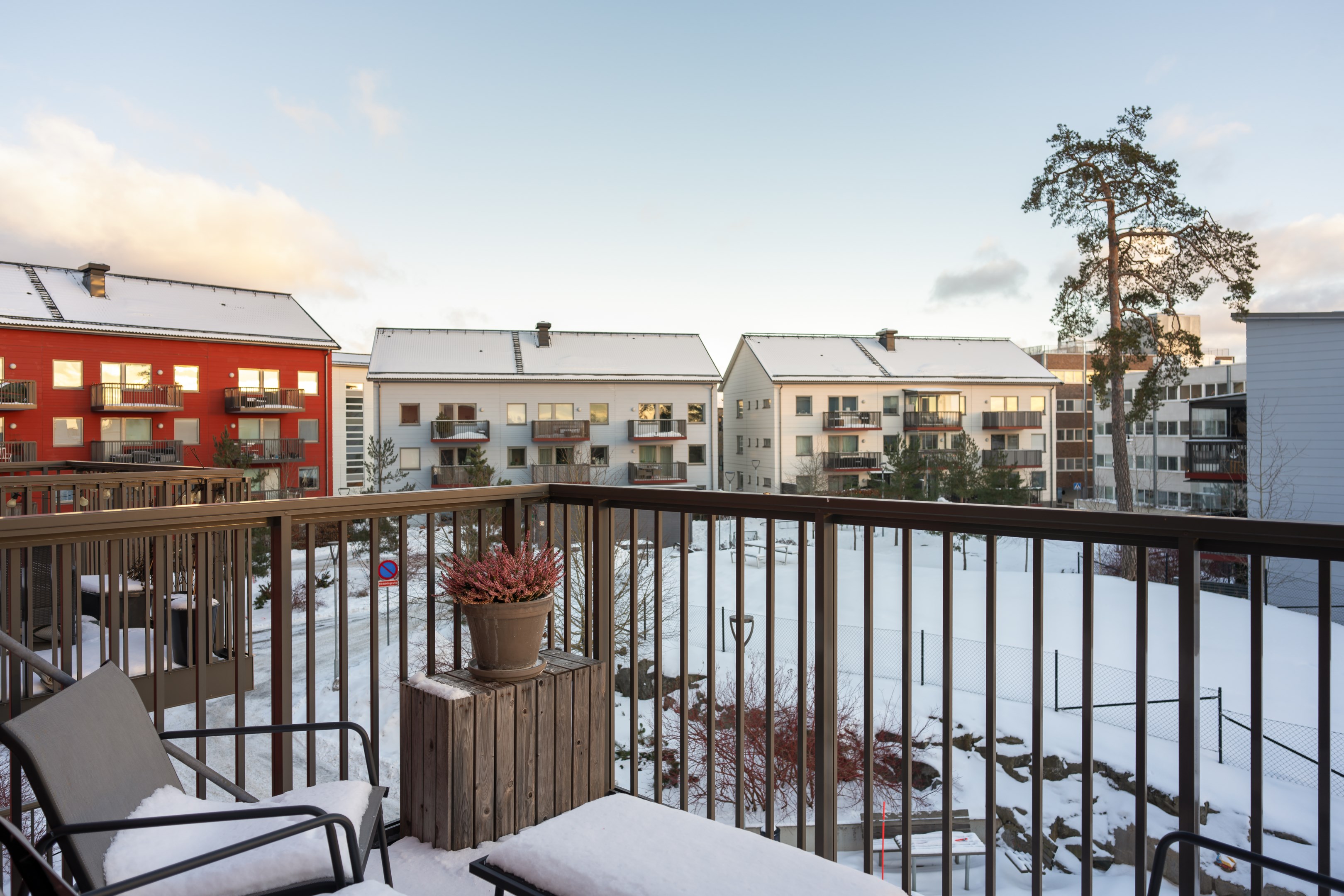 Bostadsbild från Tollarevägen 30, 2 tr, Såld i Tollare, Nacka