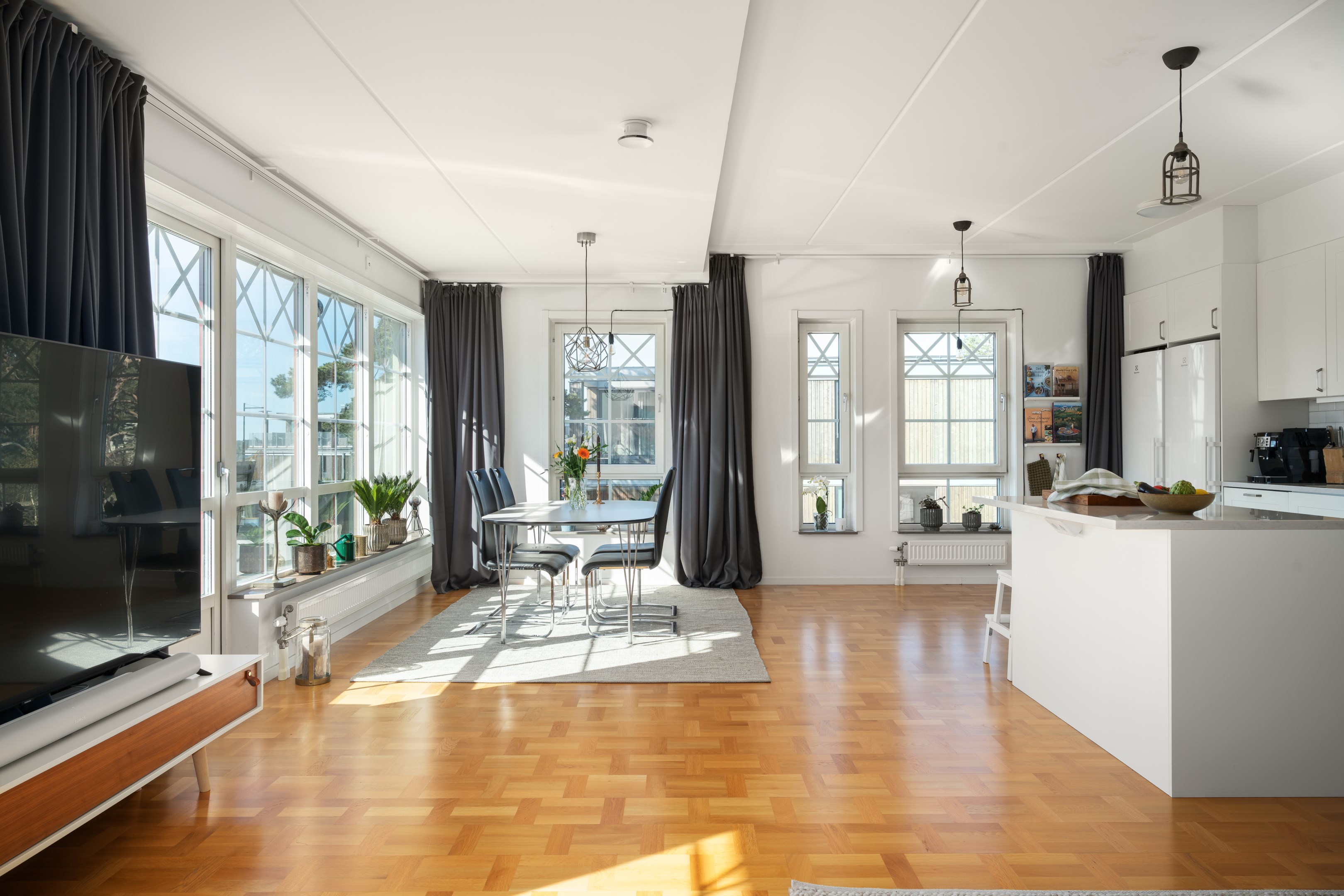 Bostadsbild från Tollarevägen 4, 2 tr, Till salu i Tollare, Nacka