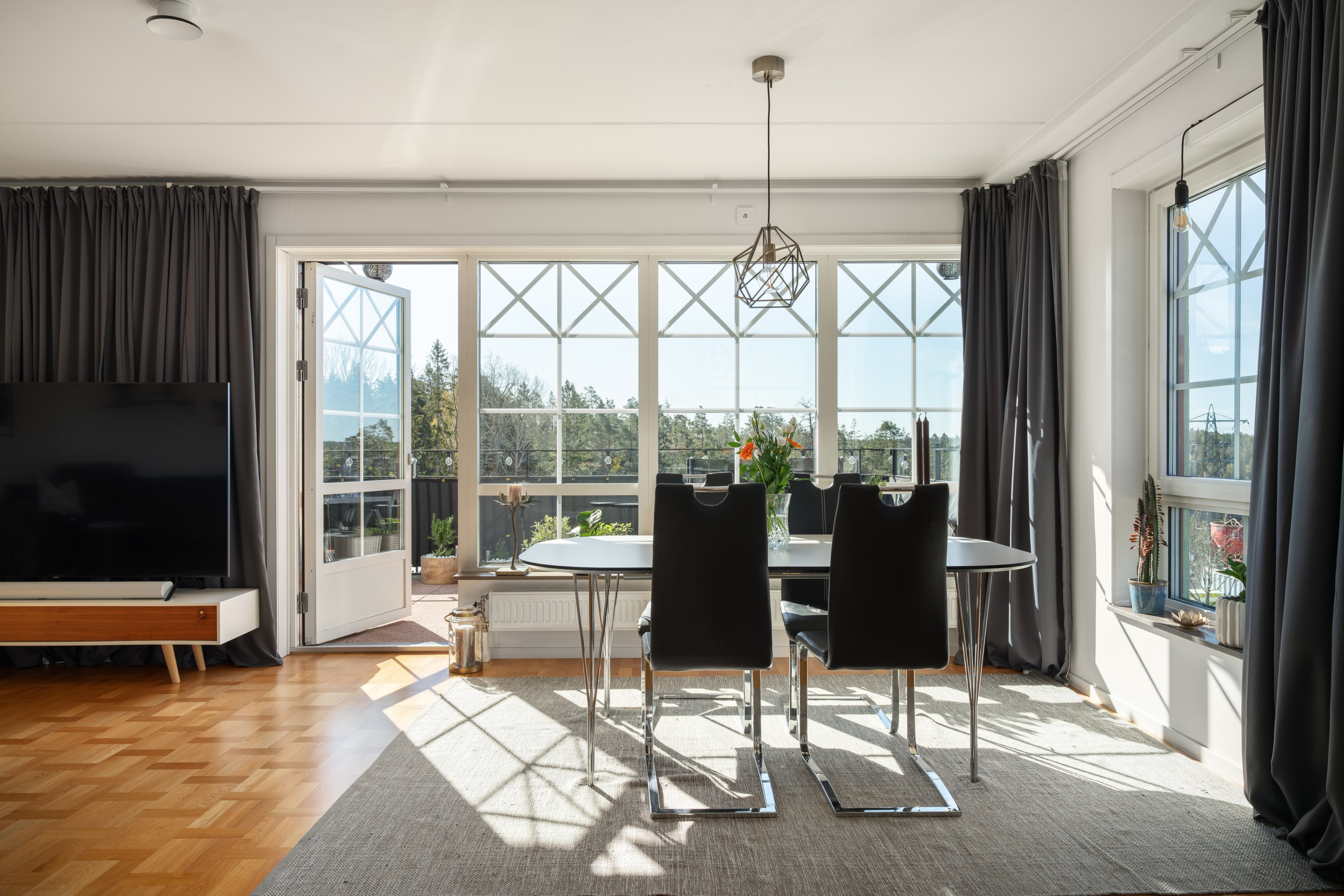 Bostadsbild från Tollarevägen 4, 2 tr, Till salu i Tollare, Nacka