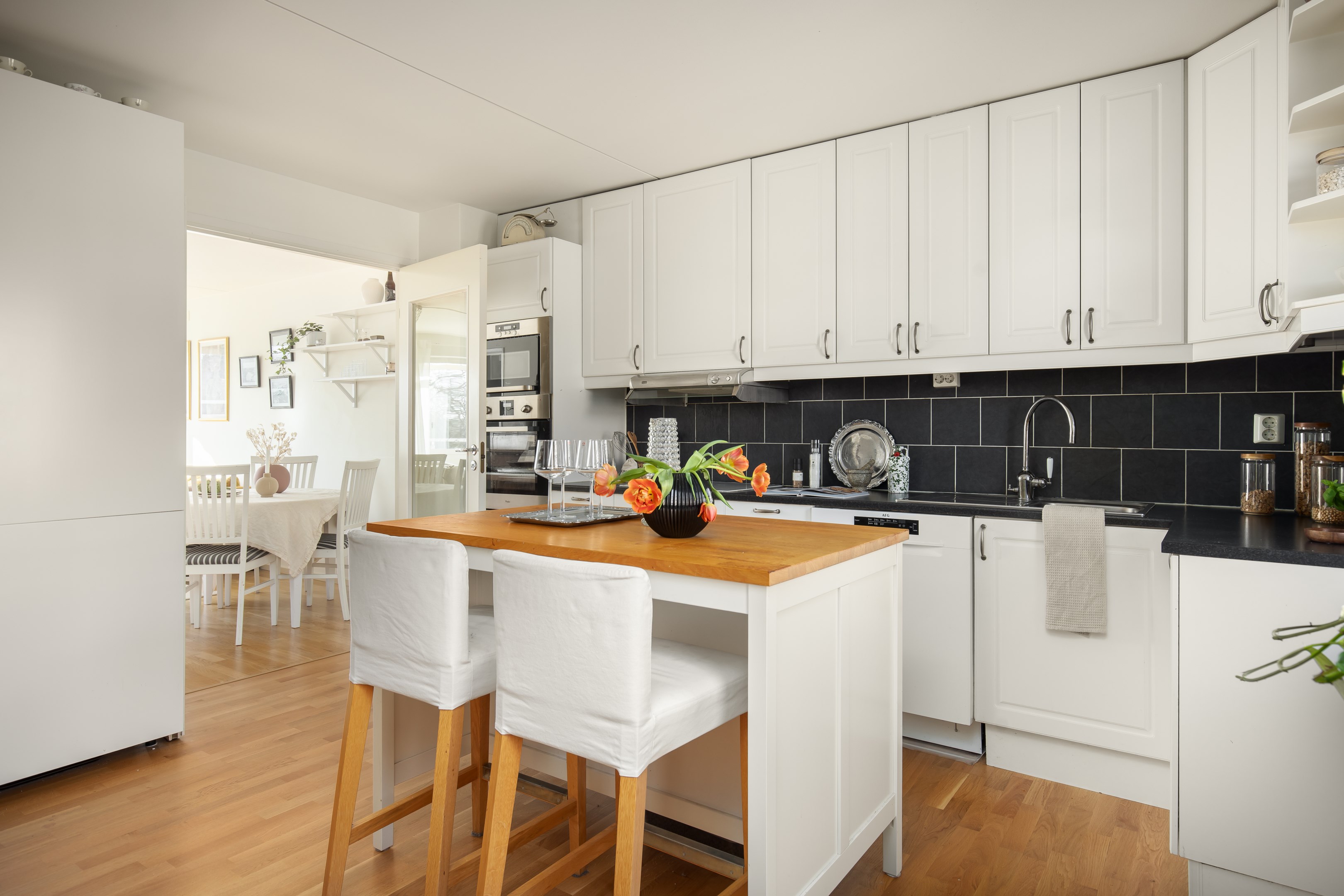 Bostadsbild från Kantatvägen 5, Till salu i Nacka Forum, Nacka