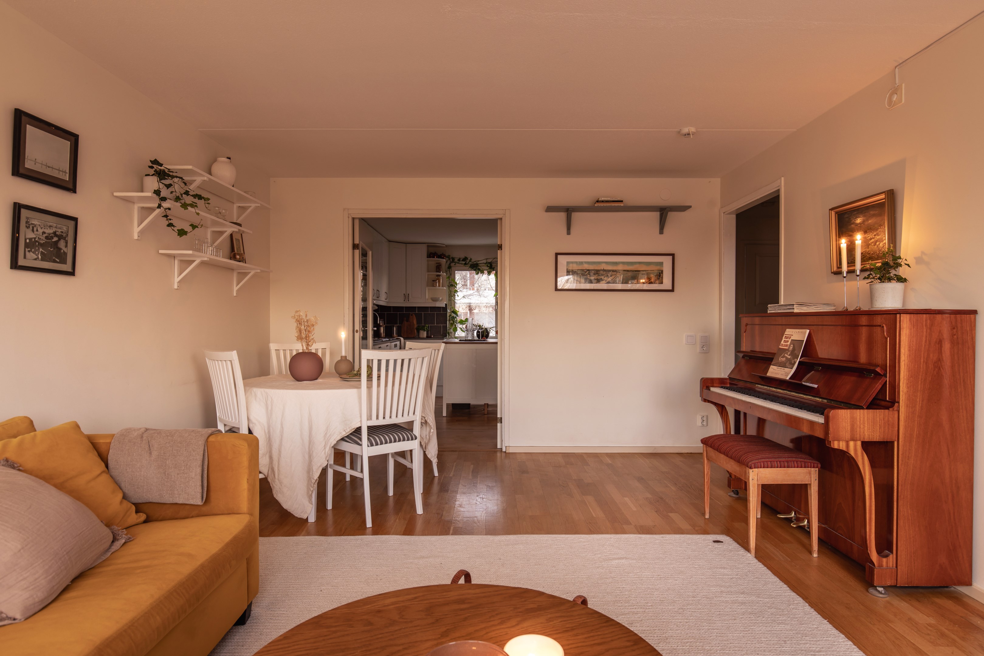 Bostadsbild från Kantatvägen 5, Till salu i Nacka Forum, Nacka