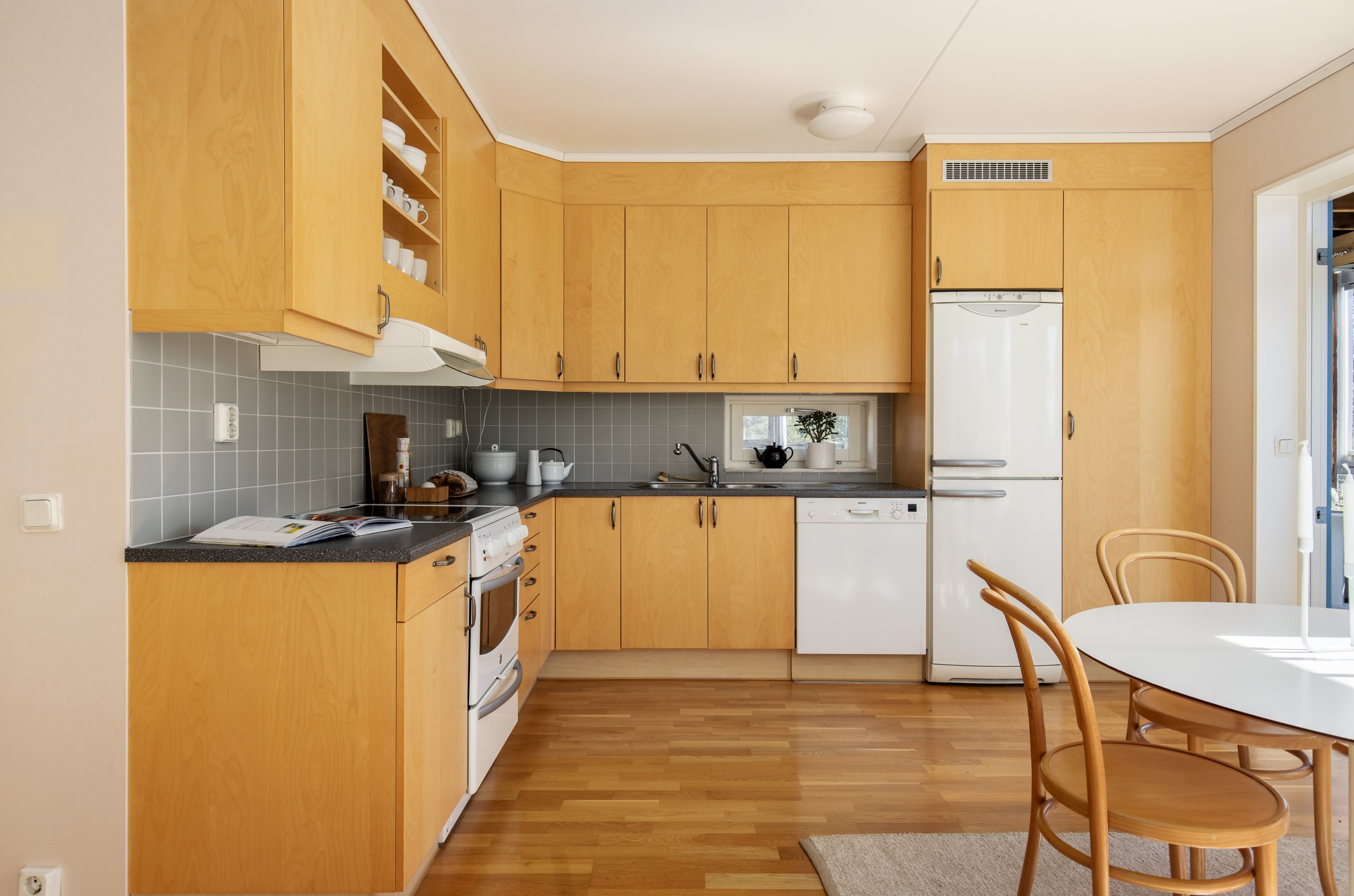 Bostadsbild från Klyvarevägen 64D, Såld i Skogalund, Nacka