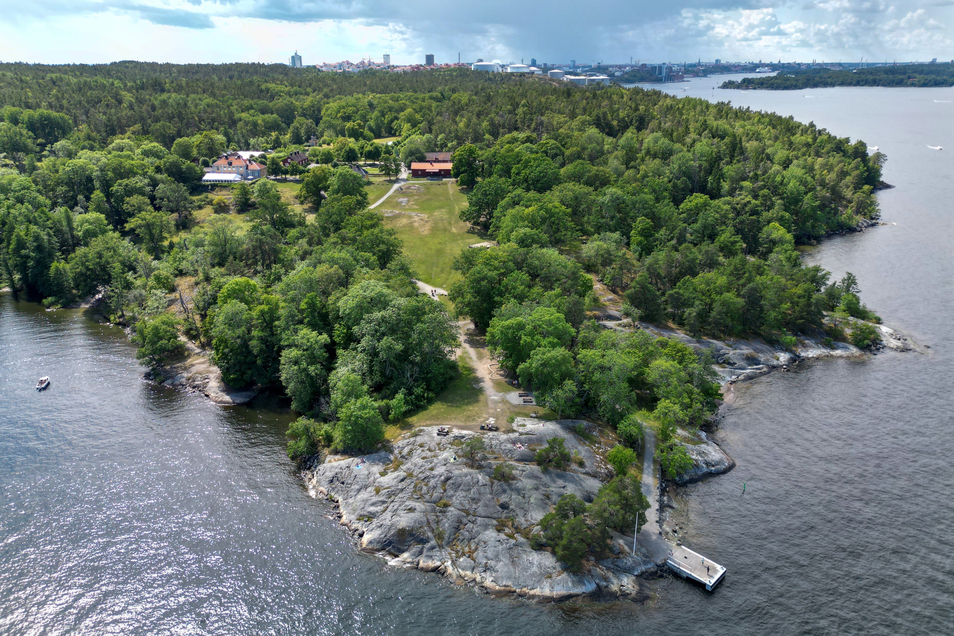 Bostadsbild från Klyvarevägen 64D, Såld i Skogalund, Nacka