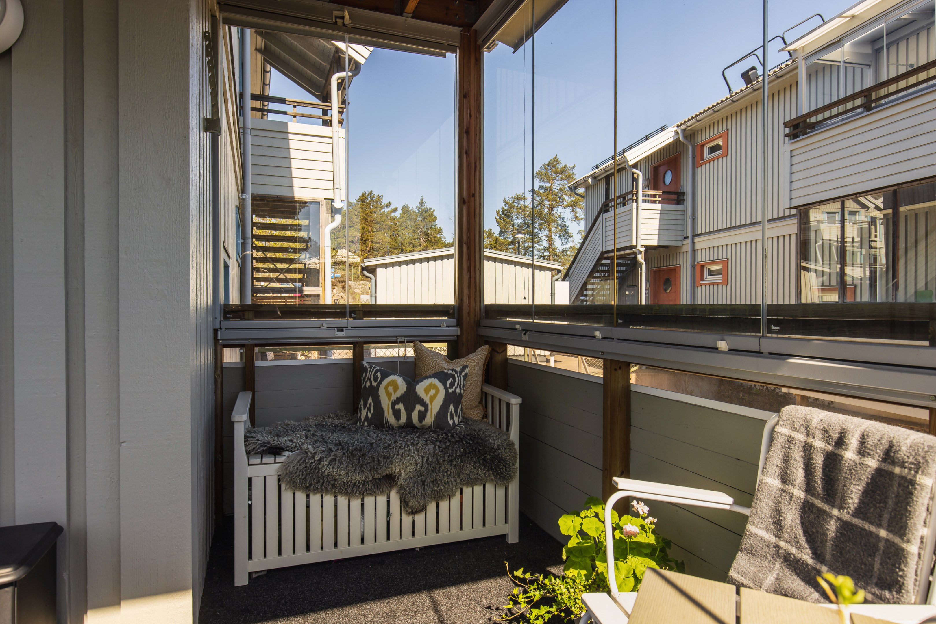 Bostadsbild från Klyvarevägen 64D, Såld i Skogalund, Nacka