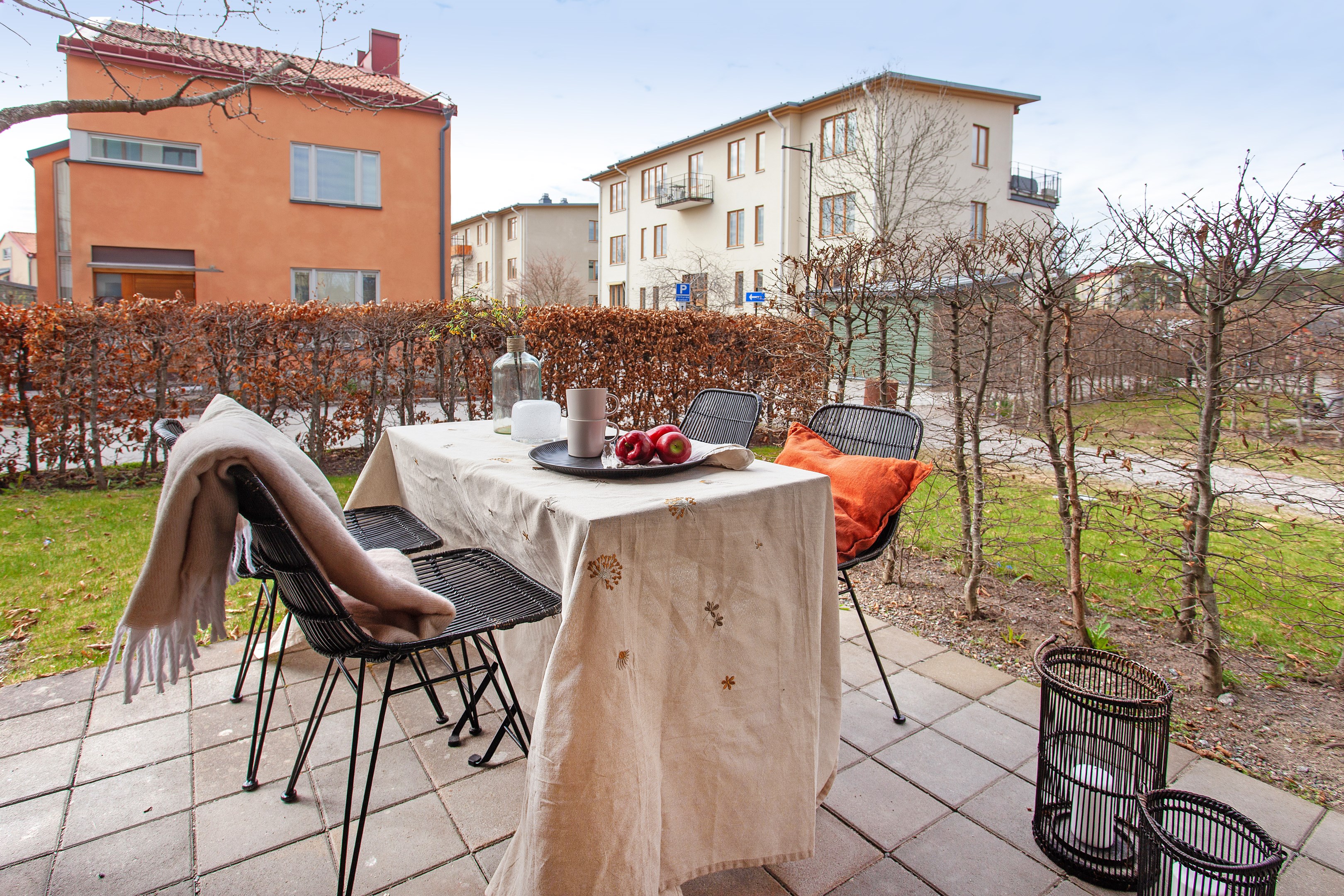 Bostadsbild från Enhörningsgränd 4, Till salu i Bromma - Stora Mossen, Stockholm