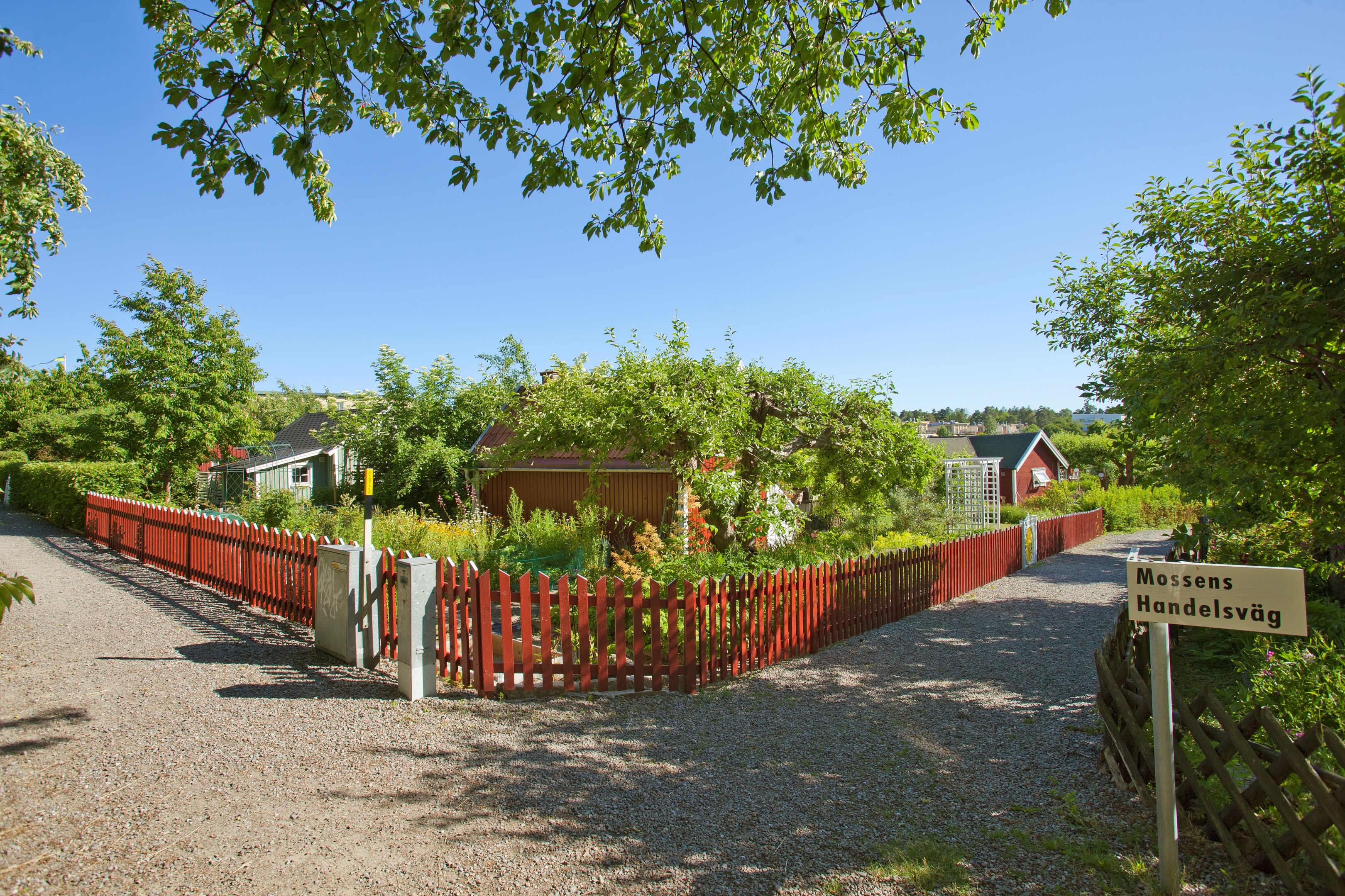 Bostadsbild från Enhörningsgränd 4, Till salu i Bromma - Stora Mossen, Stockholm