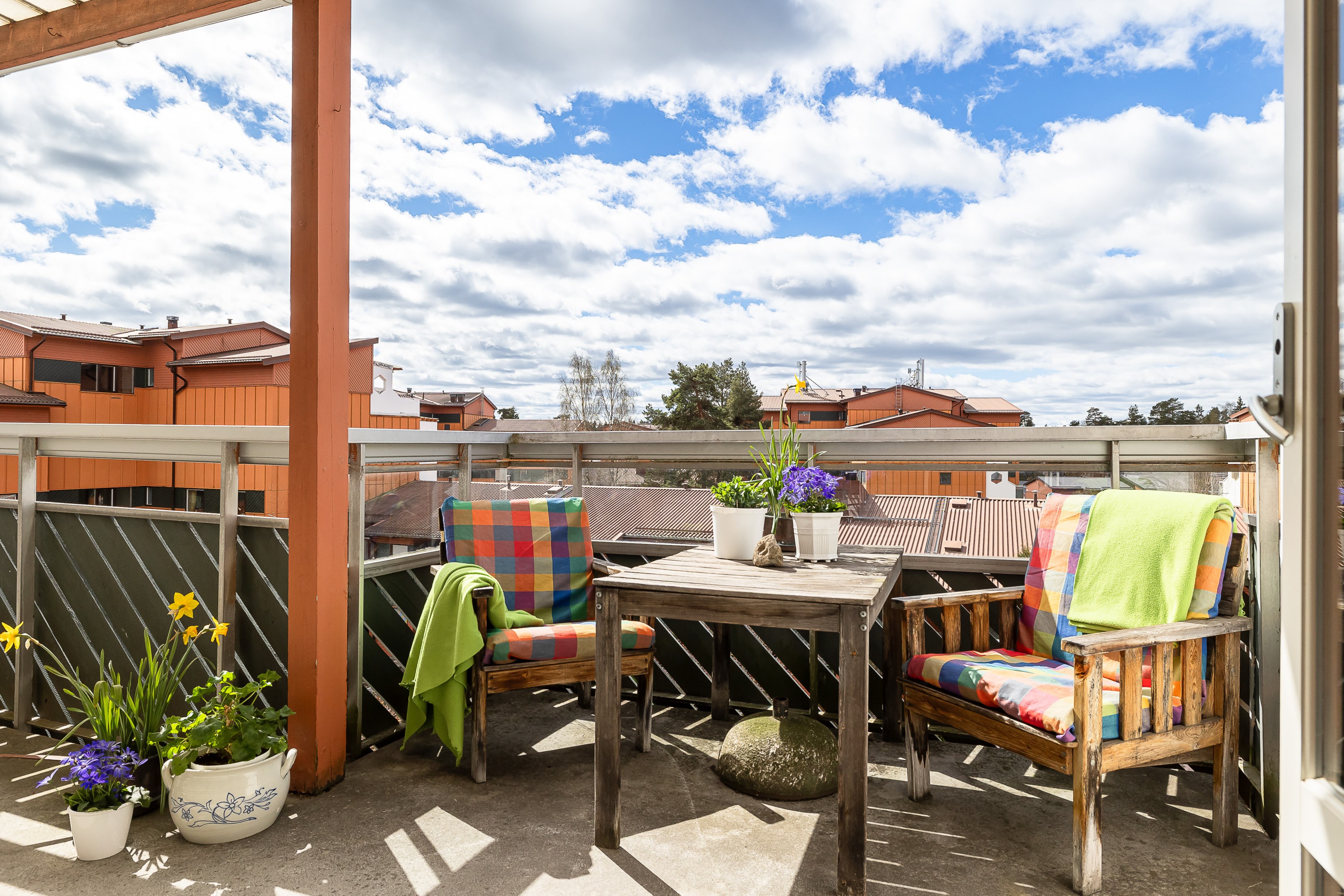 Bostadsbild från Kontrabasvägen 1, Såld i Gottsunda, Uppsala