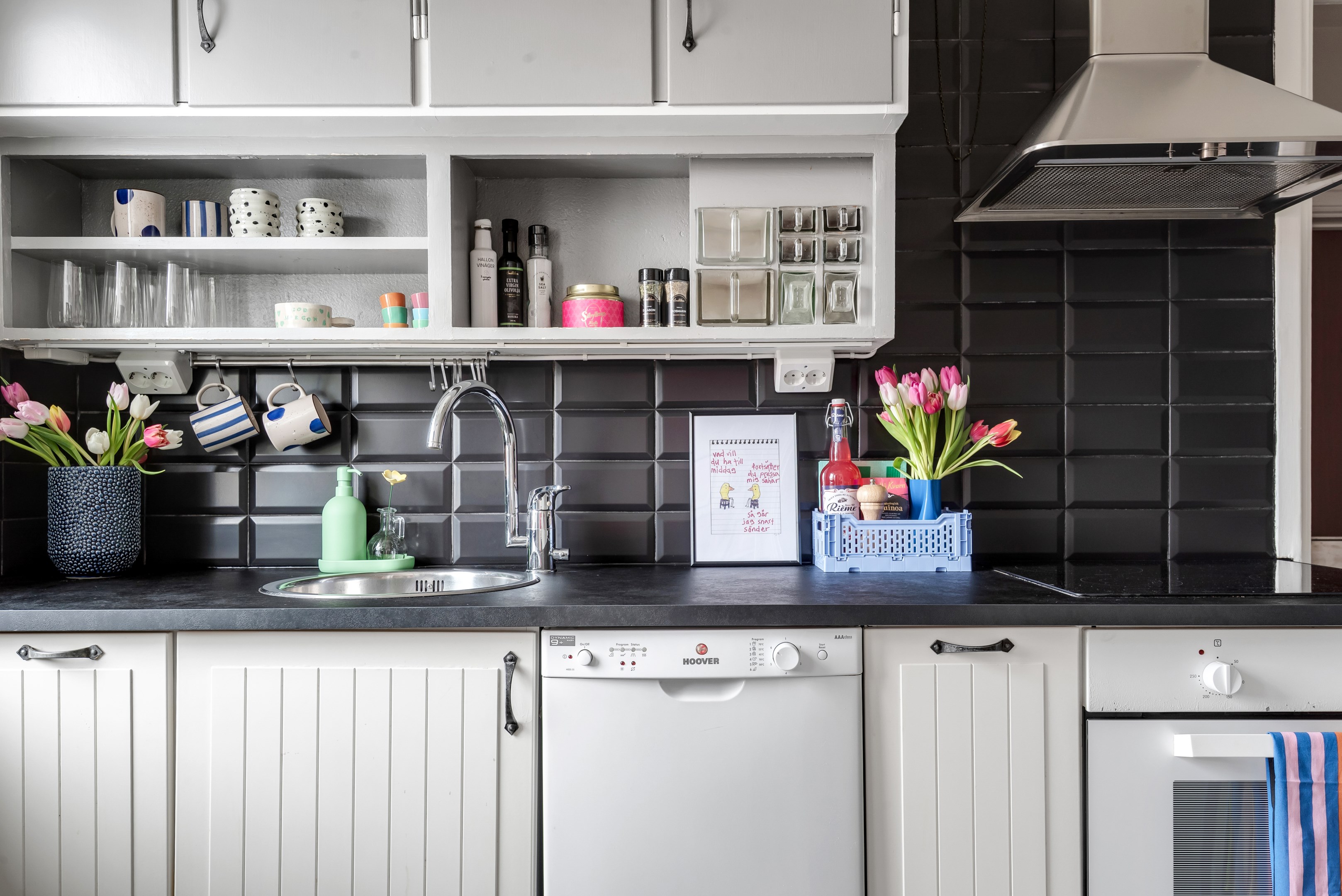 Bostadsbild från Svartbäcksgatan 97B, Till salu i Svartbäcken, Uppsala