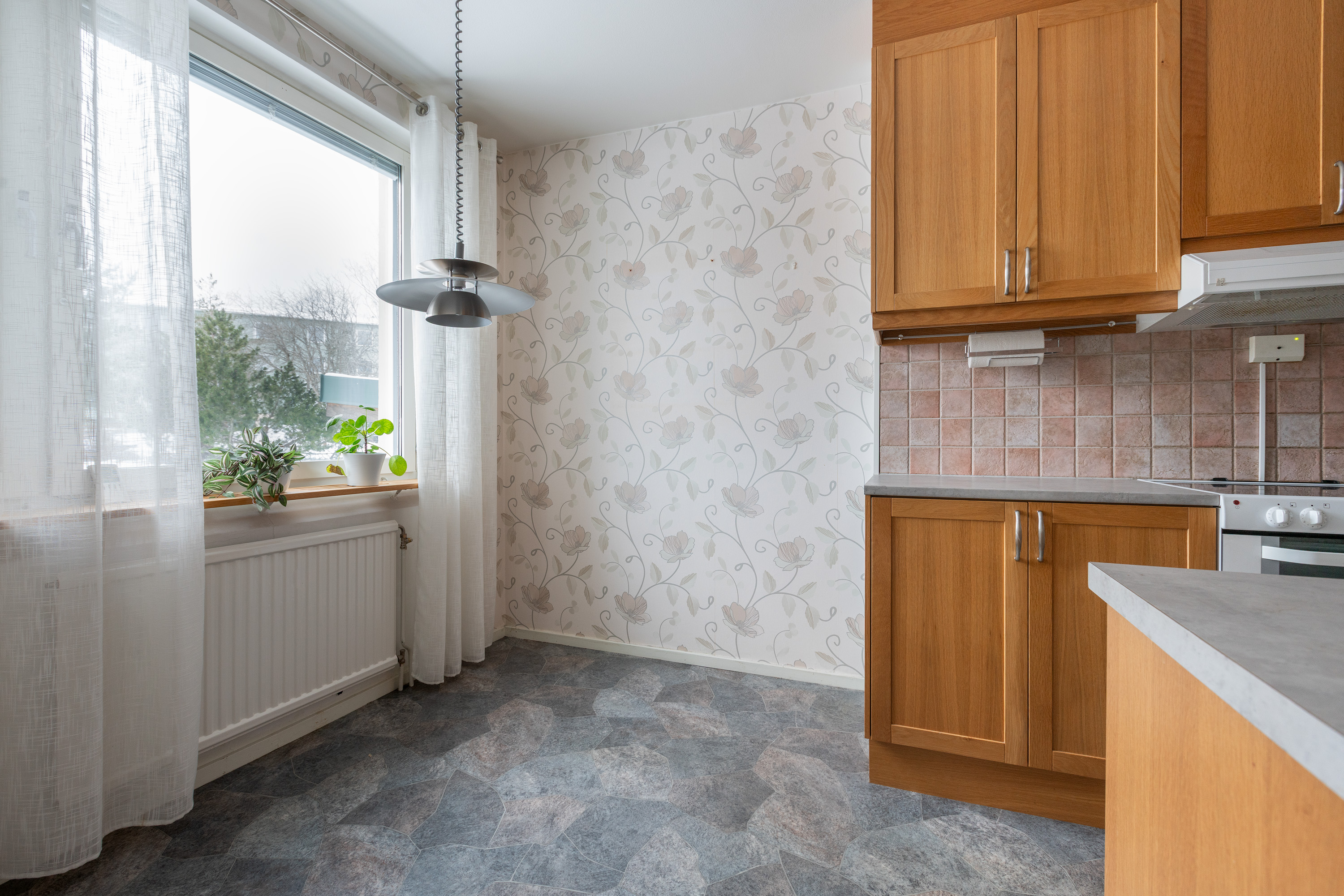 Bostadsbild från Tullingebergsvägen 35, Såld i G:a Tullingeberg, Botkyrka