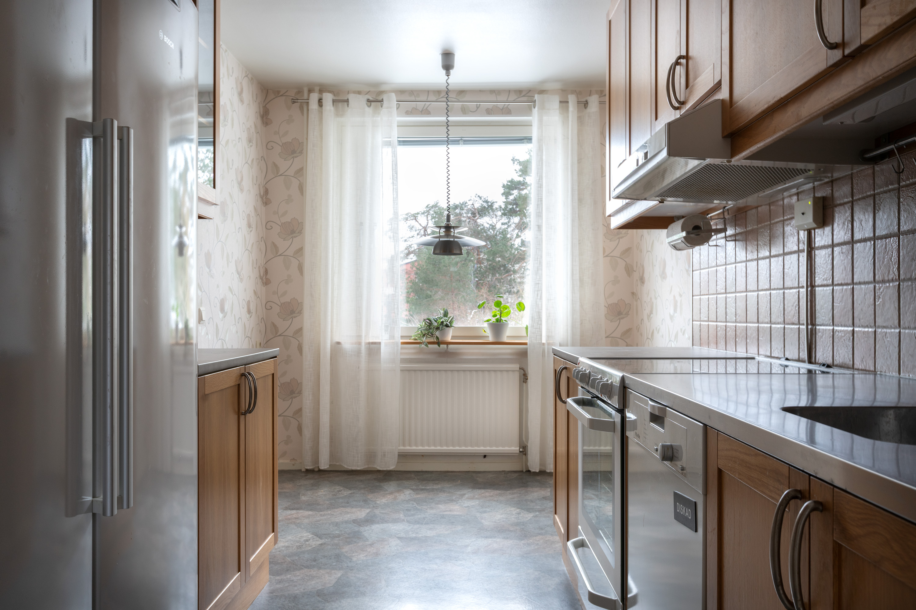 Bostadsbild från Tullingebergsvägen 35, Såld i G:a Tullingeberg, Botkyrka