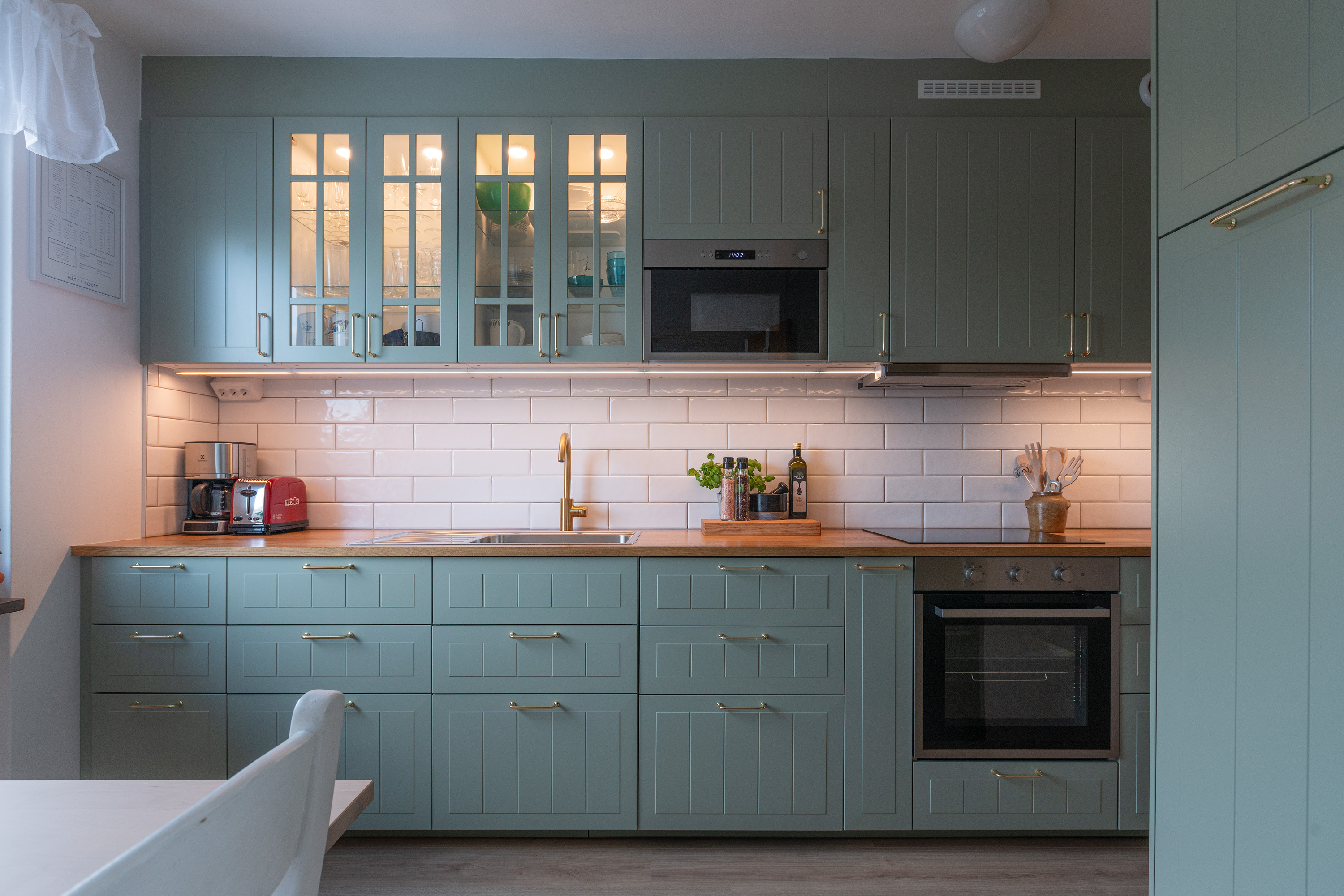 Bostadsbild från Månstorpsvägen 10, Såld i G:a Tullingeberg, Botkyrka