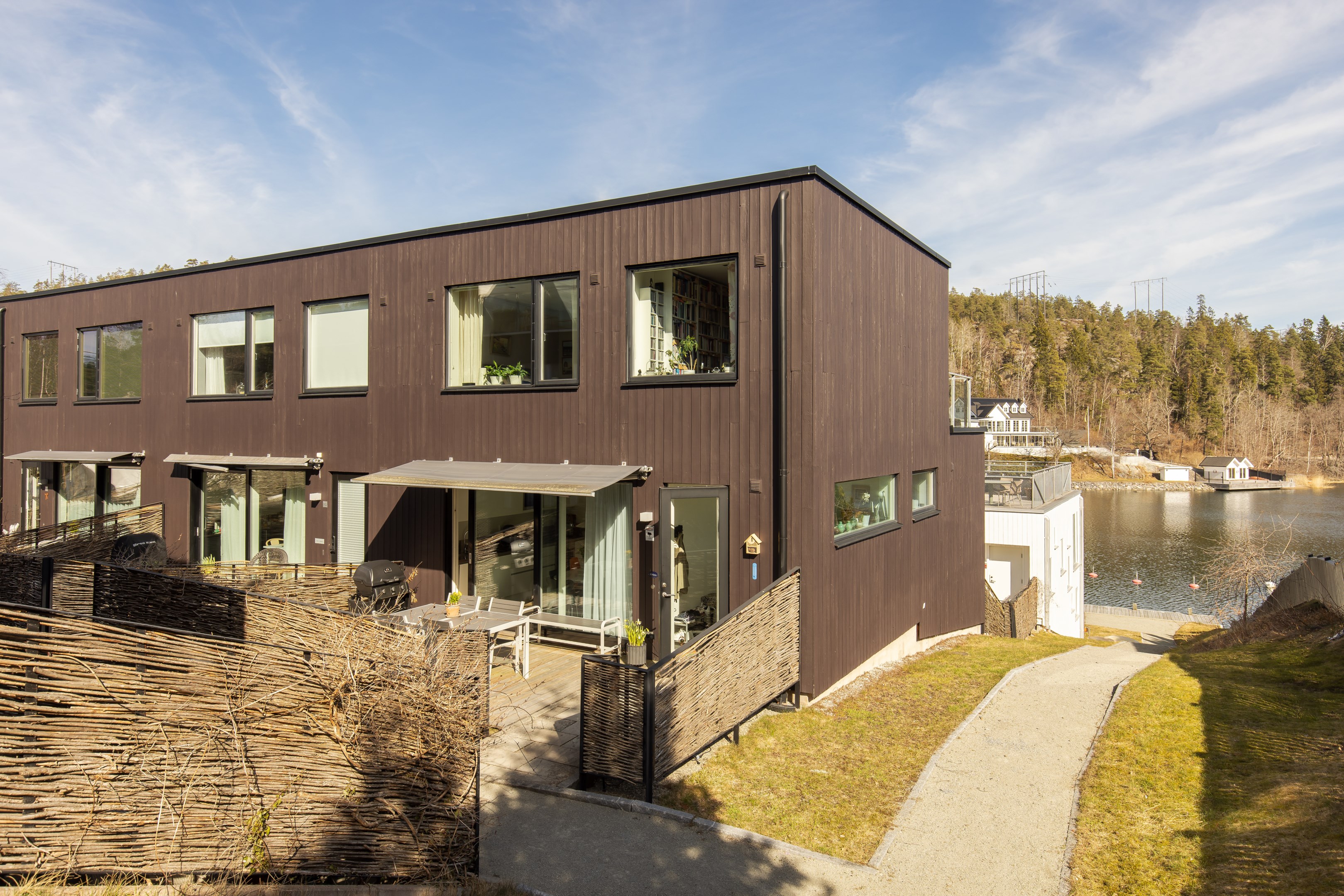 Bostadsbild från Boo strandväg 1F, Till salu i Eriksvik, Nacka