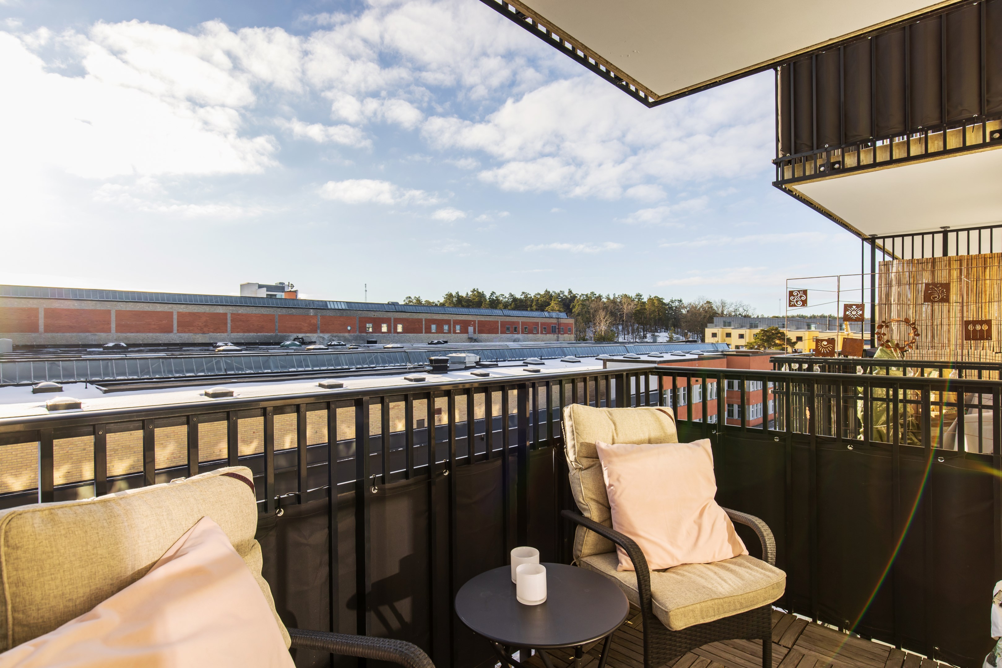 Balkong med fritt söderläge