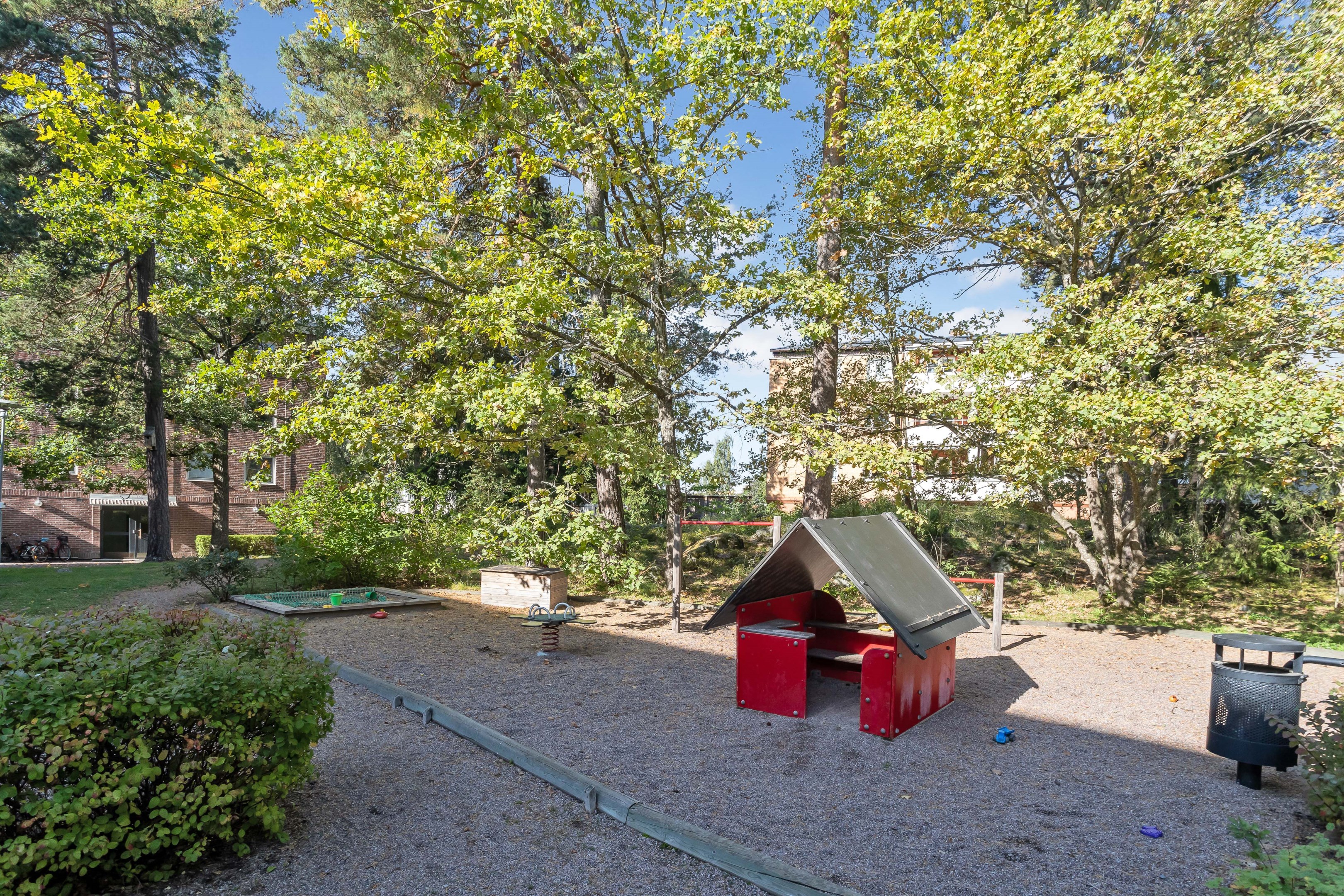 Bostadsbild från Granitvägen 17 A, Såld i Eriksberg, Uppsala