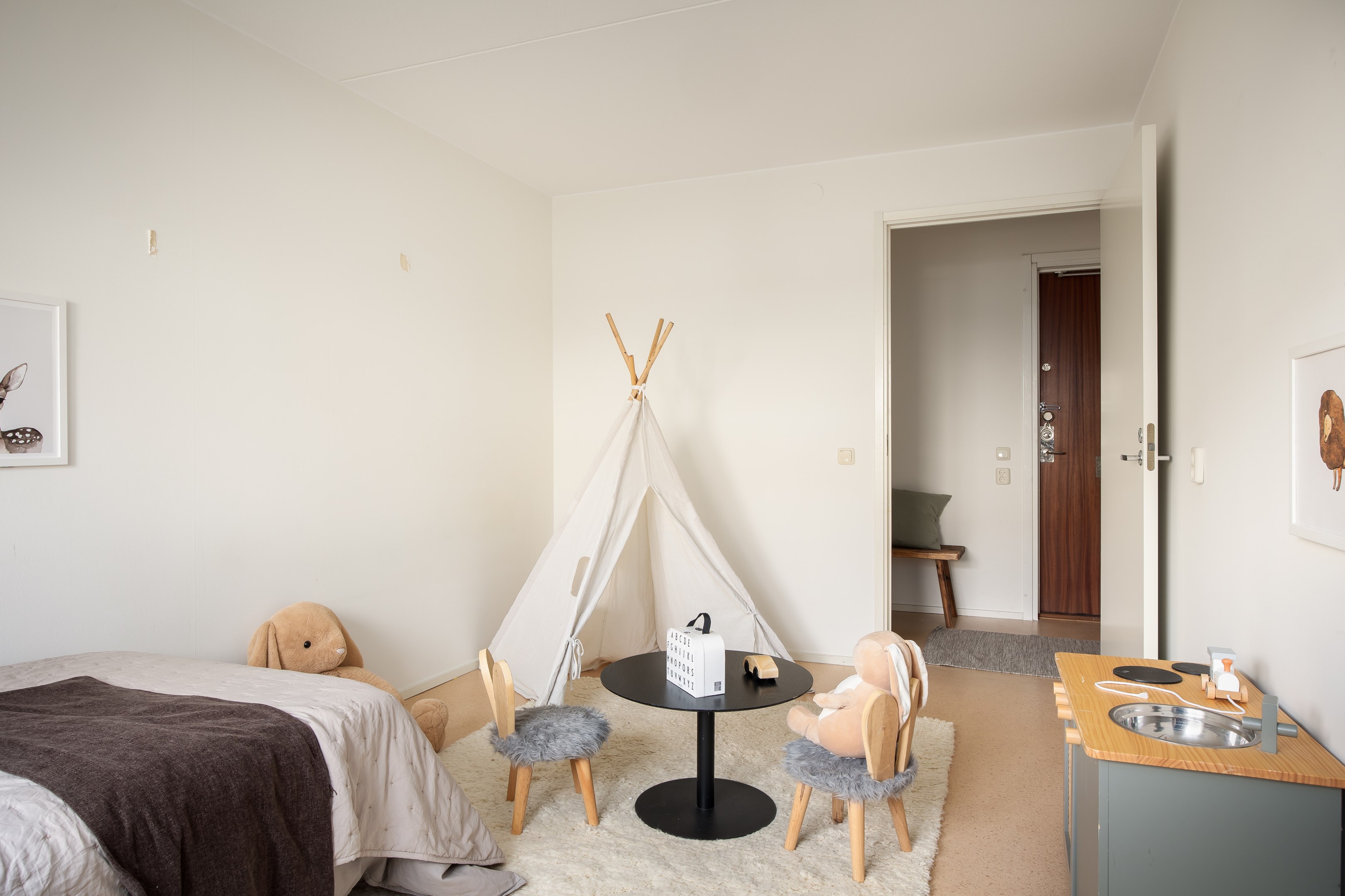 Bostadsbild från Fyrspannsvägen 68, Till salu i Jarlaberg, Nacka