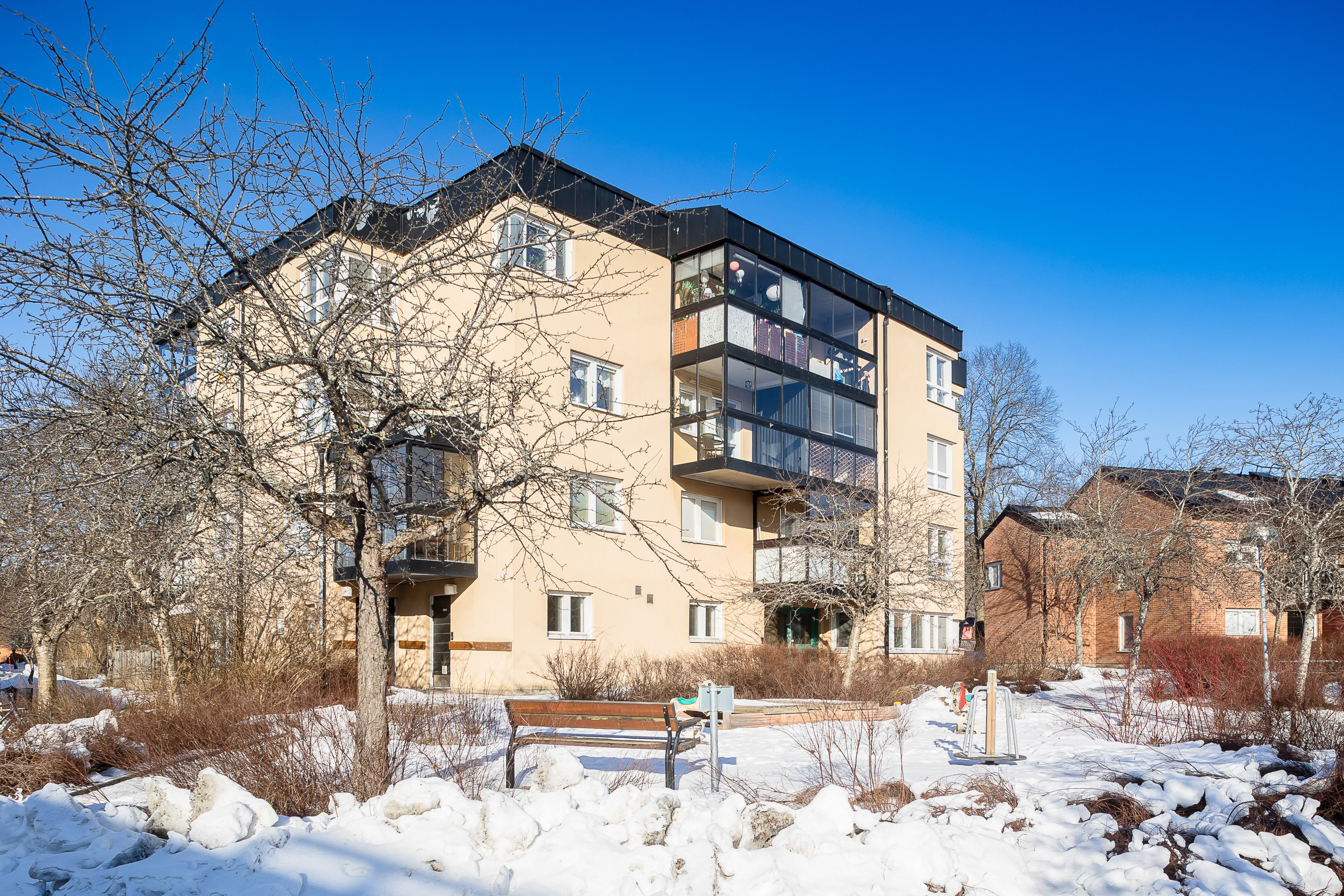 Bostadsbild från Lings väg 37, Till salu i Ling, Uppsala