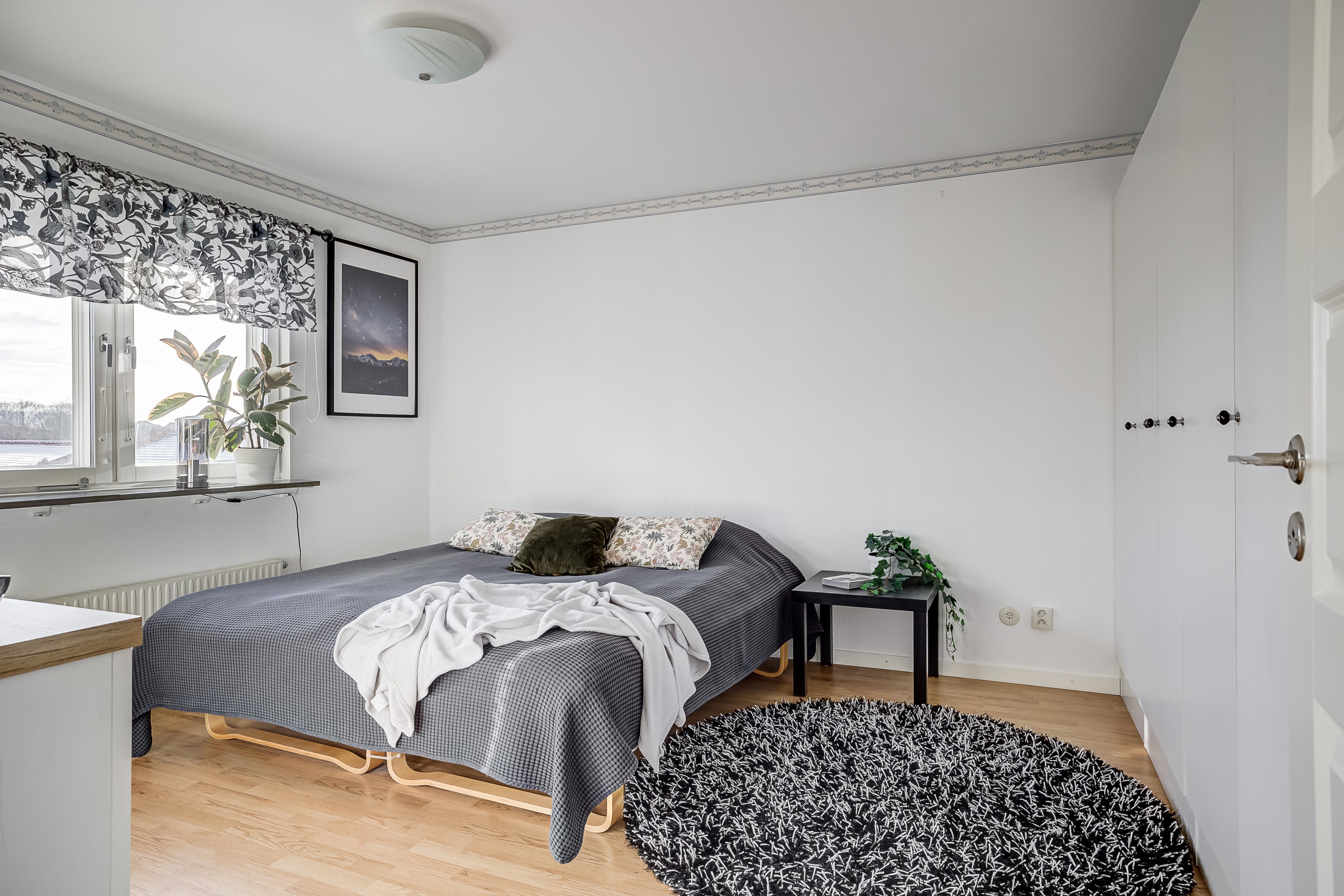 Bostadsbild från Lings väg 37, Till salu i Ling, Uppsala