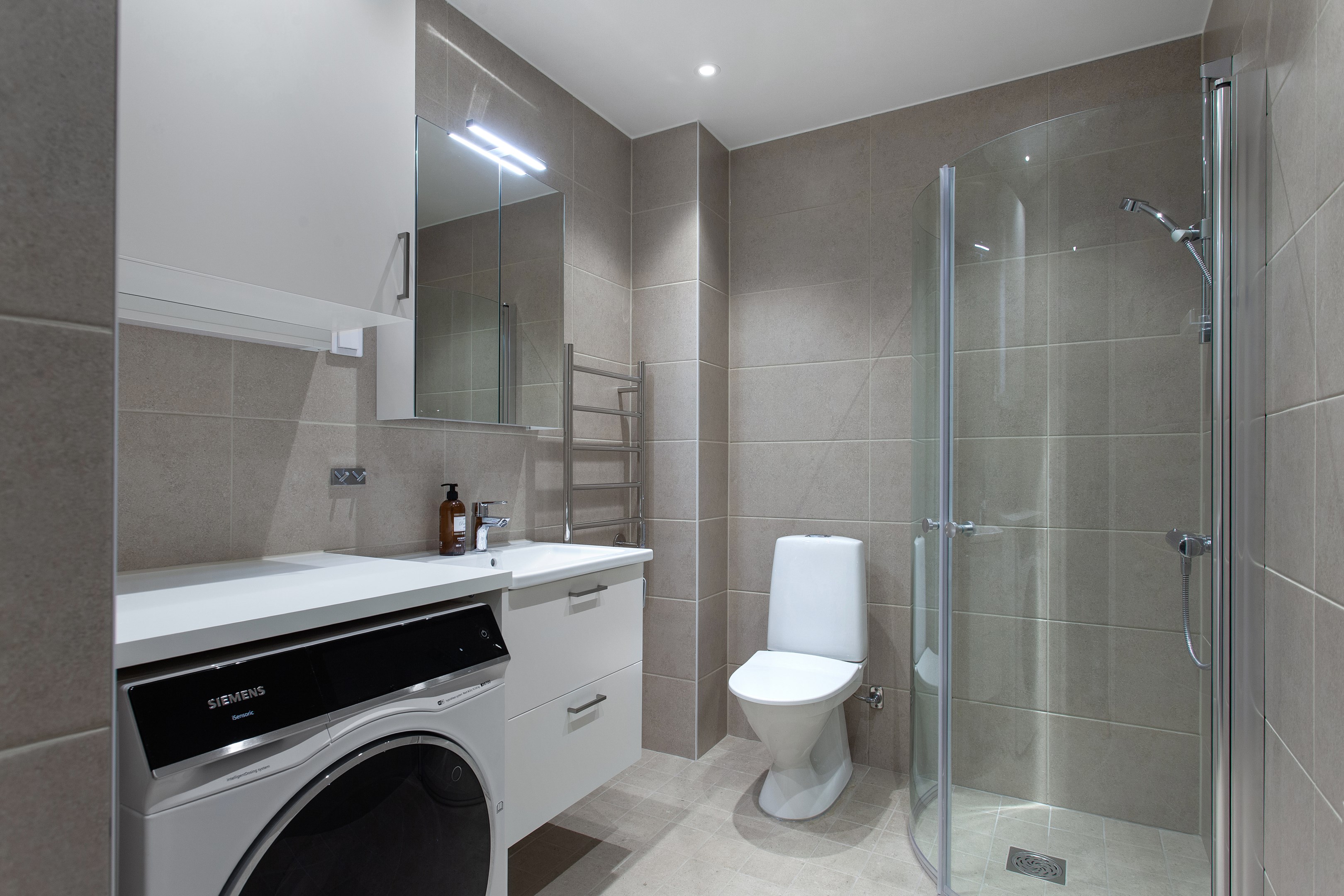 Bostadsbild från Gamla Norrtäljevägen 128, Till salu i Roslags Näsby, Täby