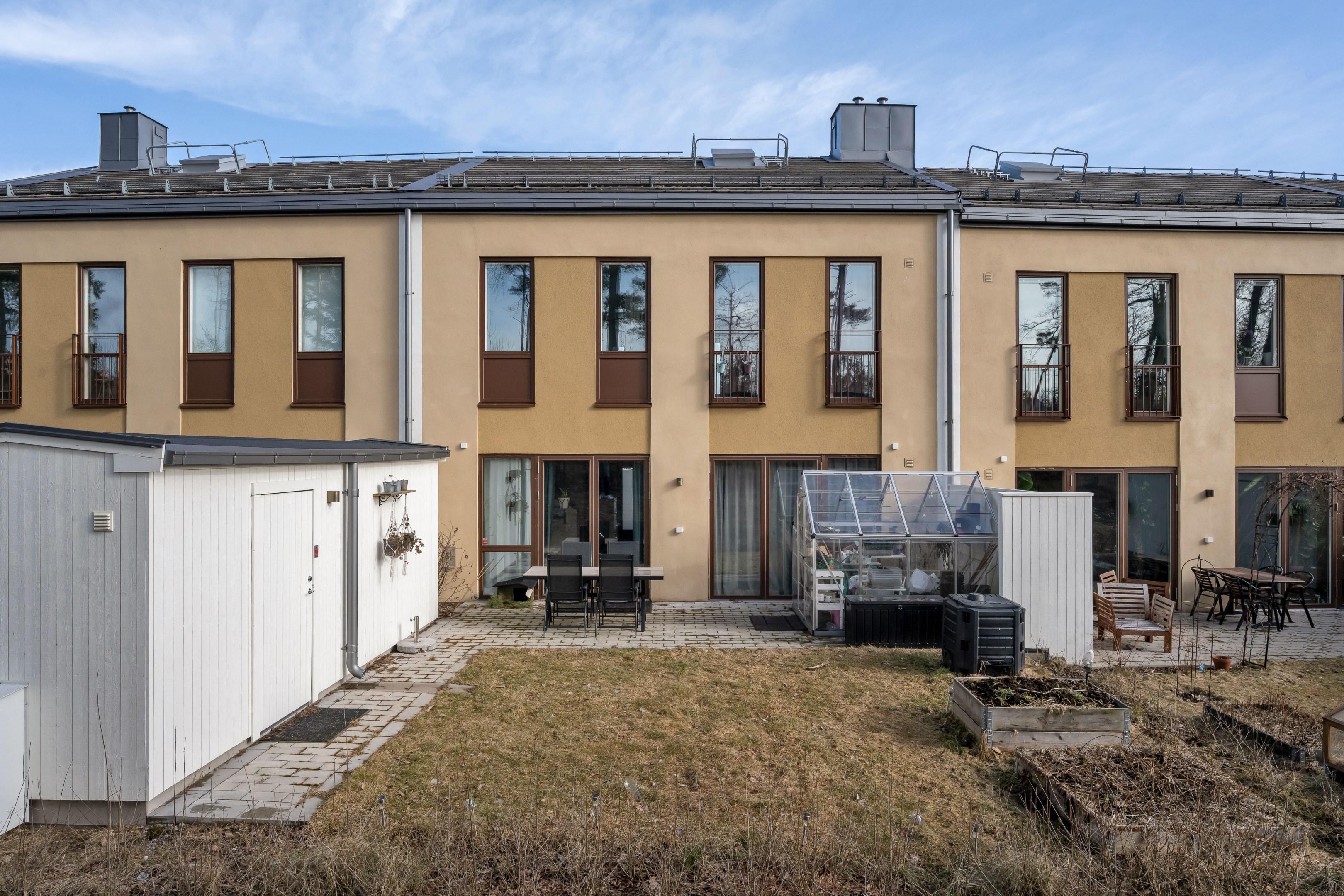 Bostadsbild från Vitmossvägen 42, Såld i Lindbacken, Uppsala