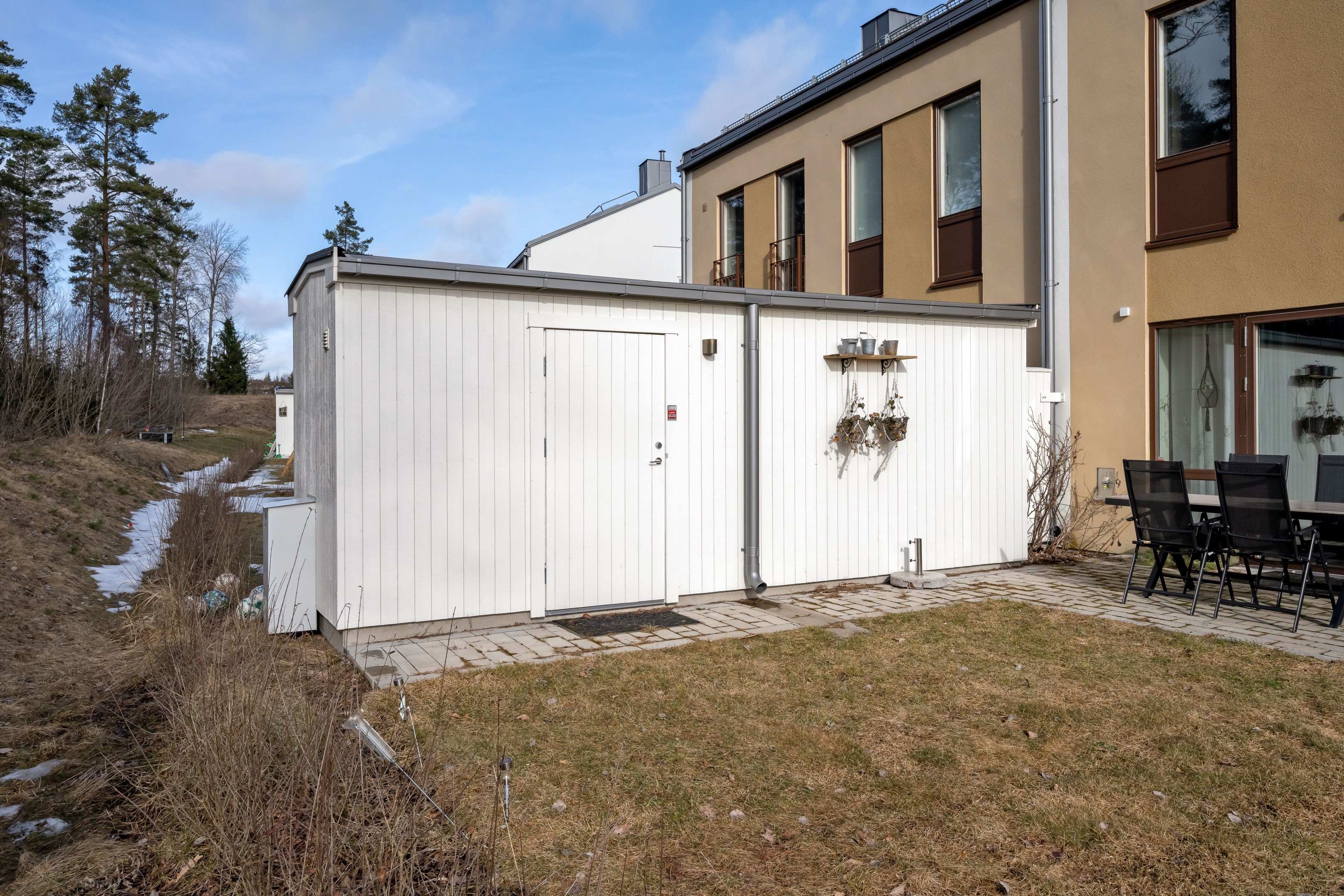Bostadsbild från Vitmossvägen 42, Såld i Lindbacken, Uppsala