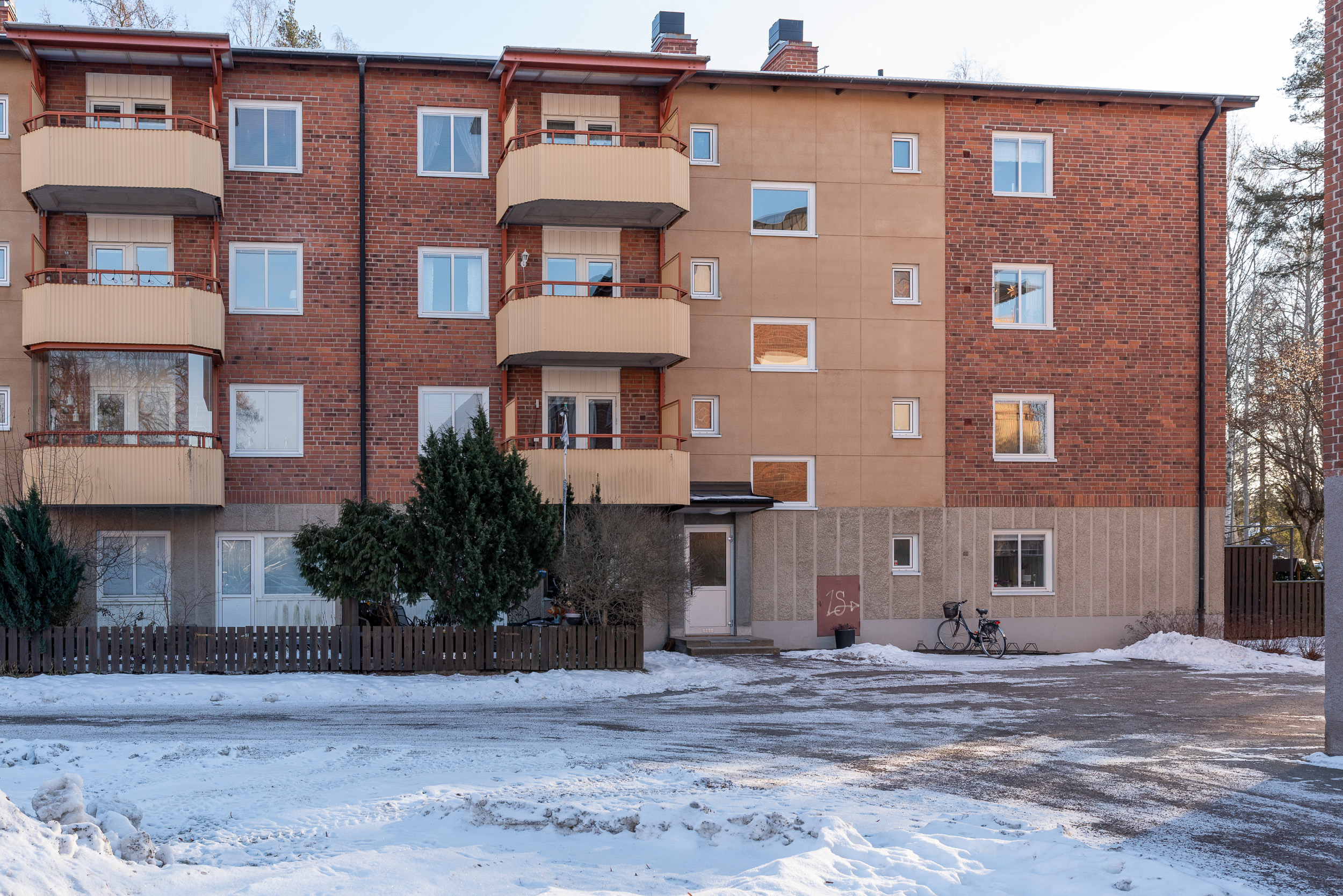 Bostadsbild från Gunnilbogatan 30D, Såld i Malmaberg, Västerås