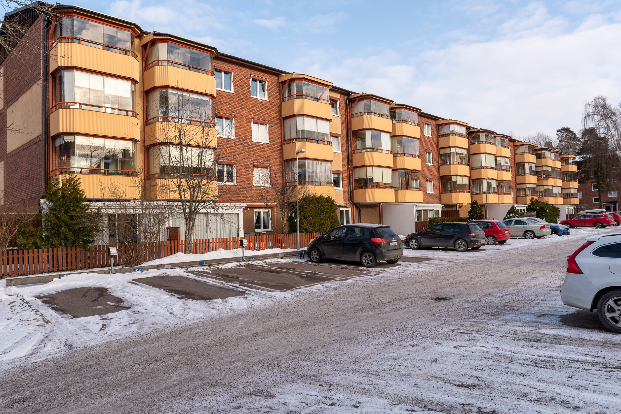 Bostadsbild från Gunnilbogatan 24A, Kommande i Malmaberg, Västerås
