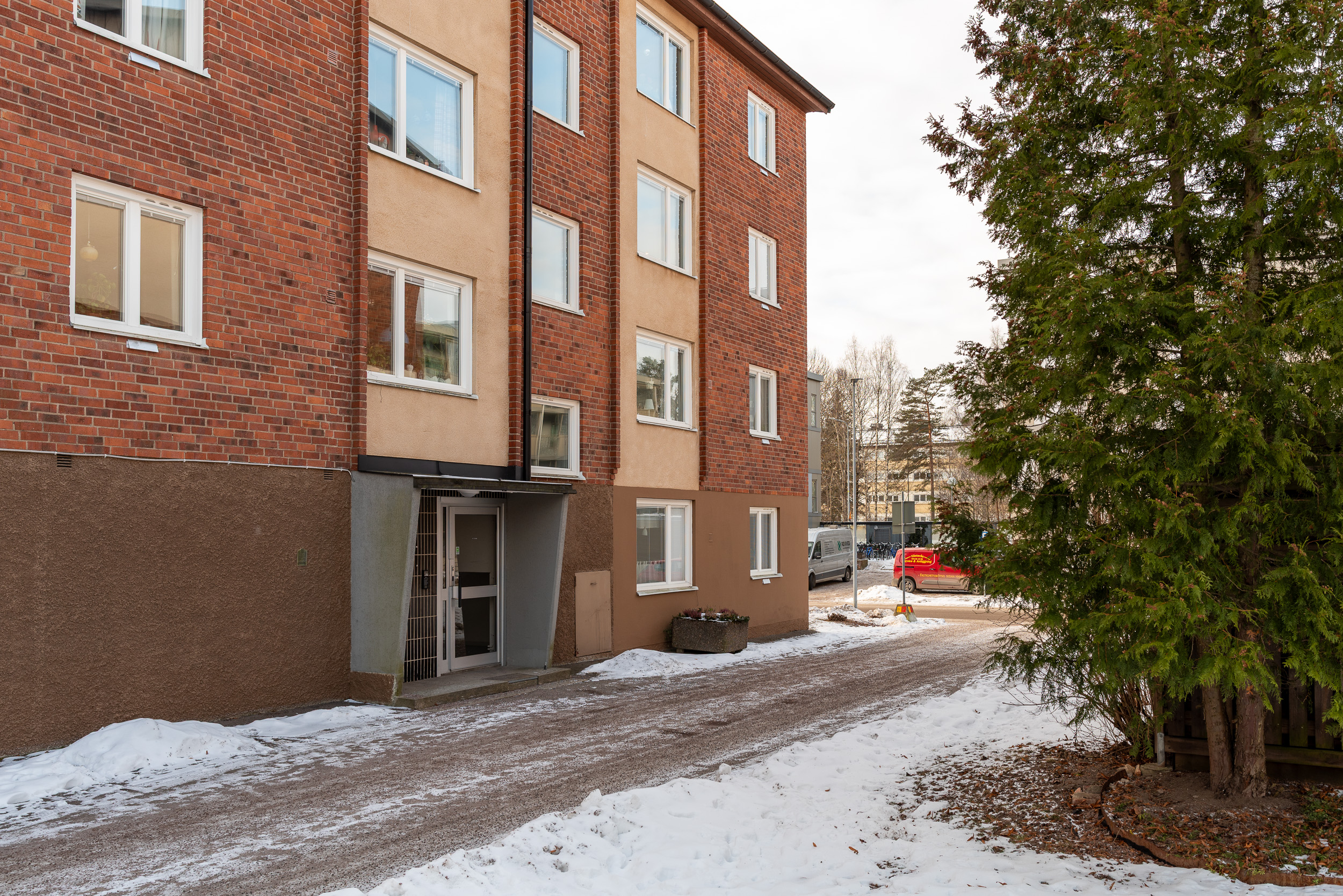 Bostadsbild från Gunnilbogatan 24A, Kommande i Malmaberg, Västerås