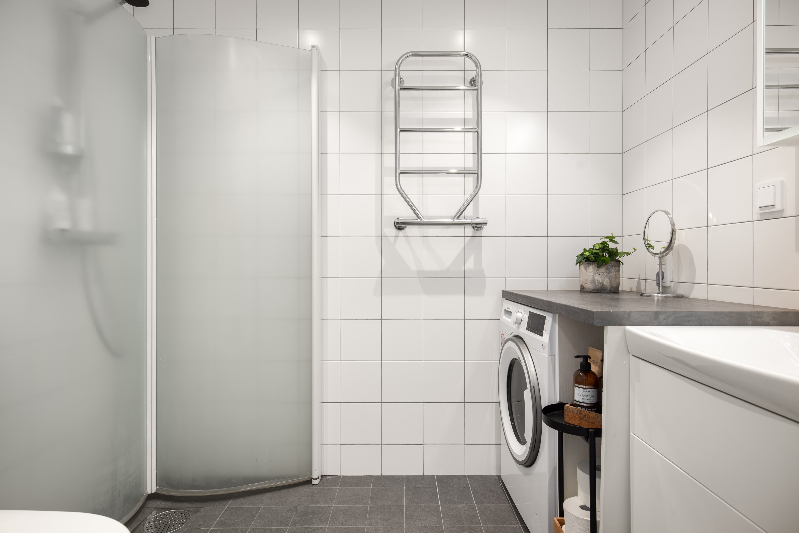 Bostadsbild från Kantatvägen 11, Till salu i Forum Nacka, Nacka