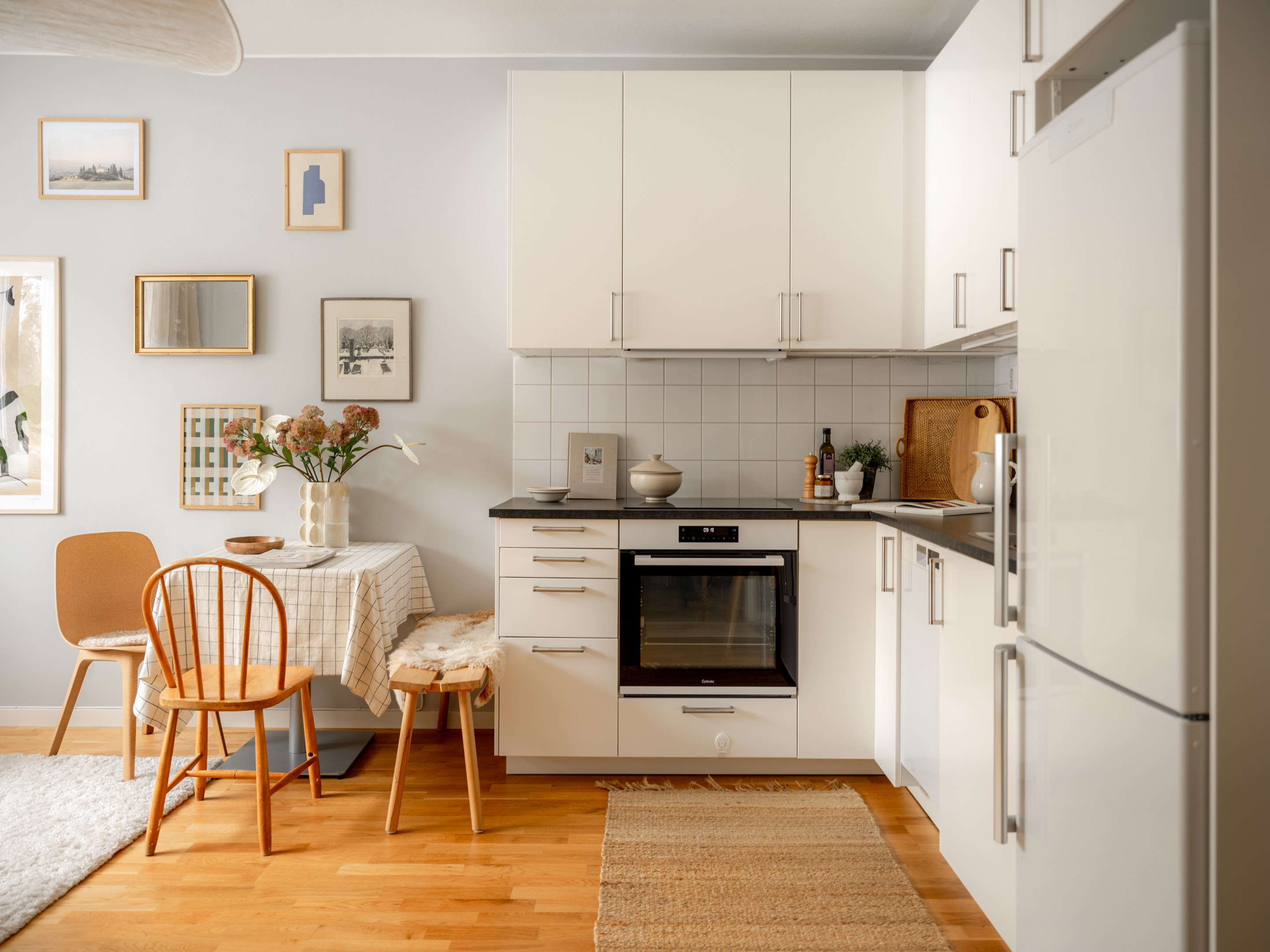 Bostadsbild från Fastlagsvägen 17, Till salu i Midsommarkransen, Stockholm