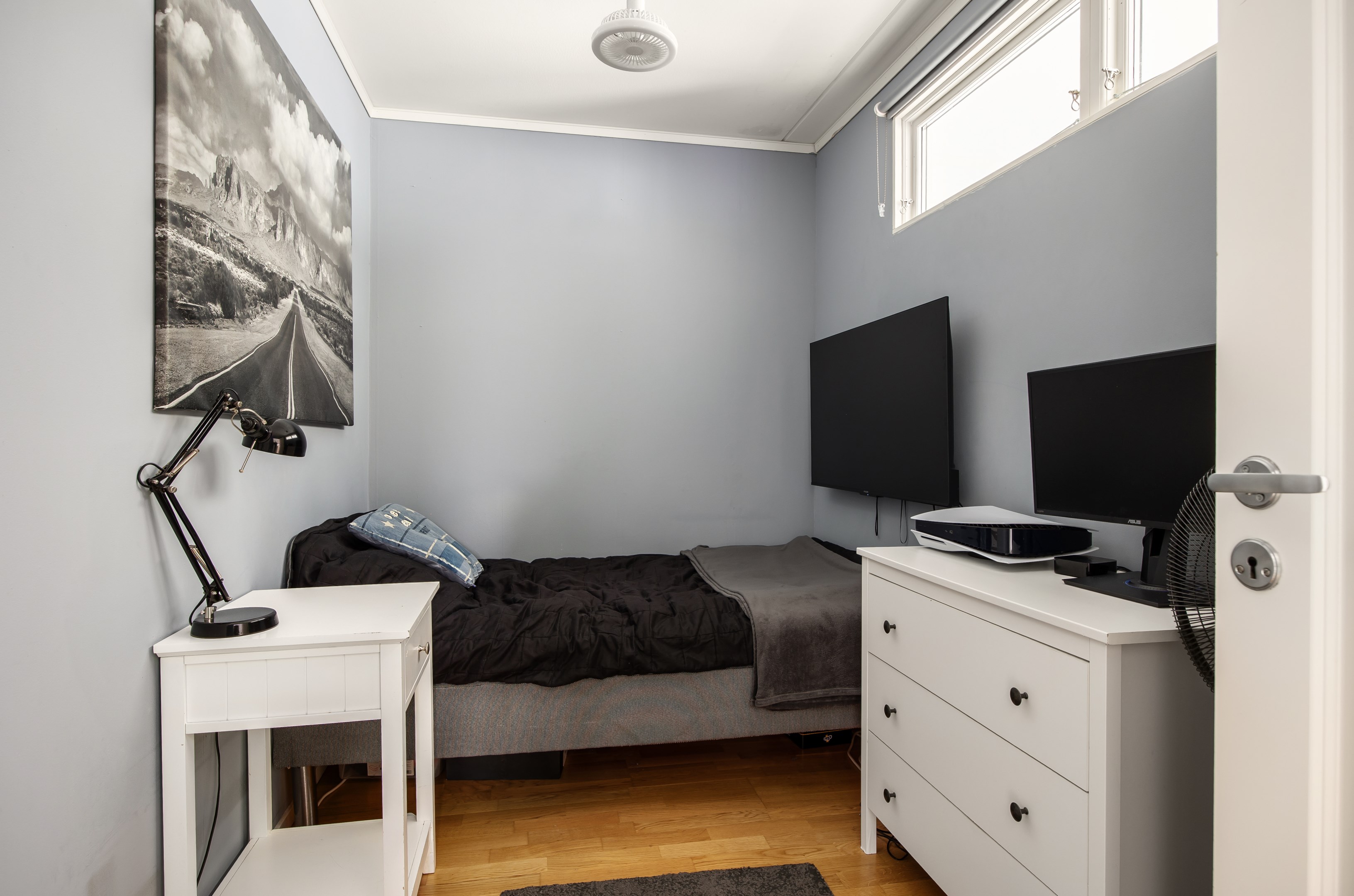 Bostadsbild från Klyvarevägen 59A, Till salu i Skogalund, Nacka