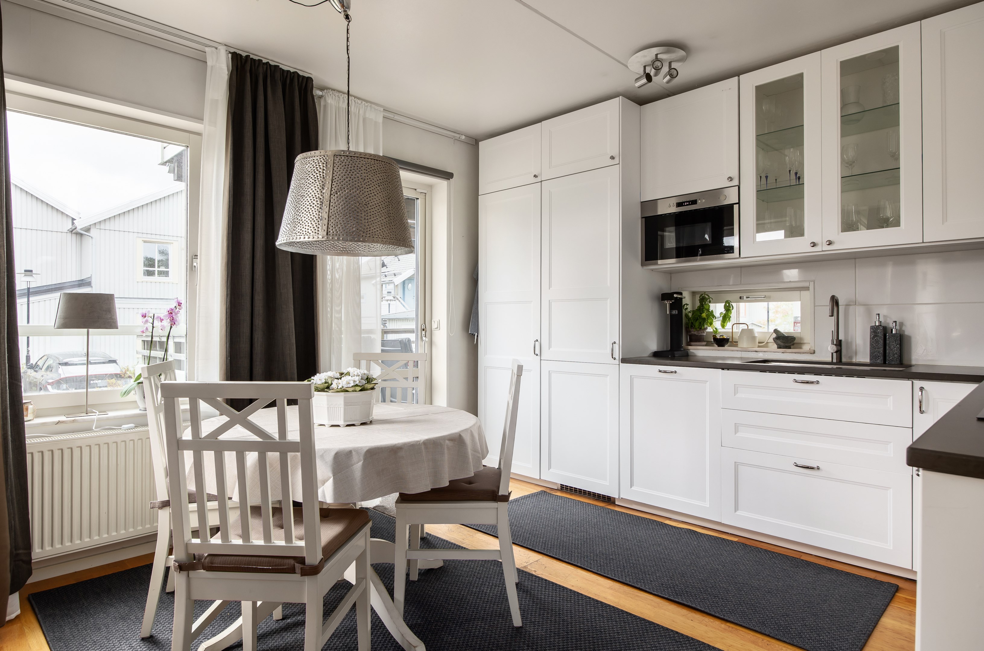 Bostadsbild från Klyvarevägen 59A, Till salu i Skogalund, Nacka