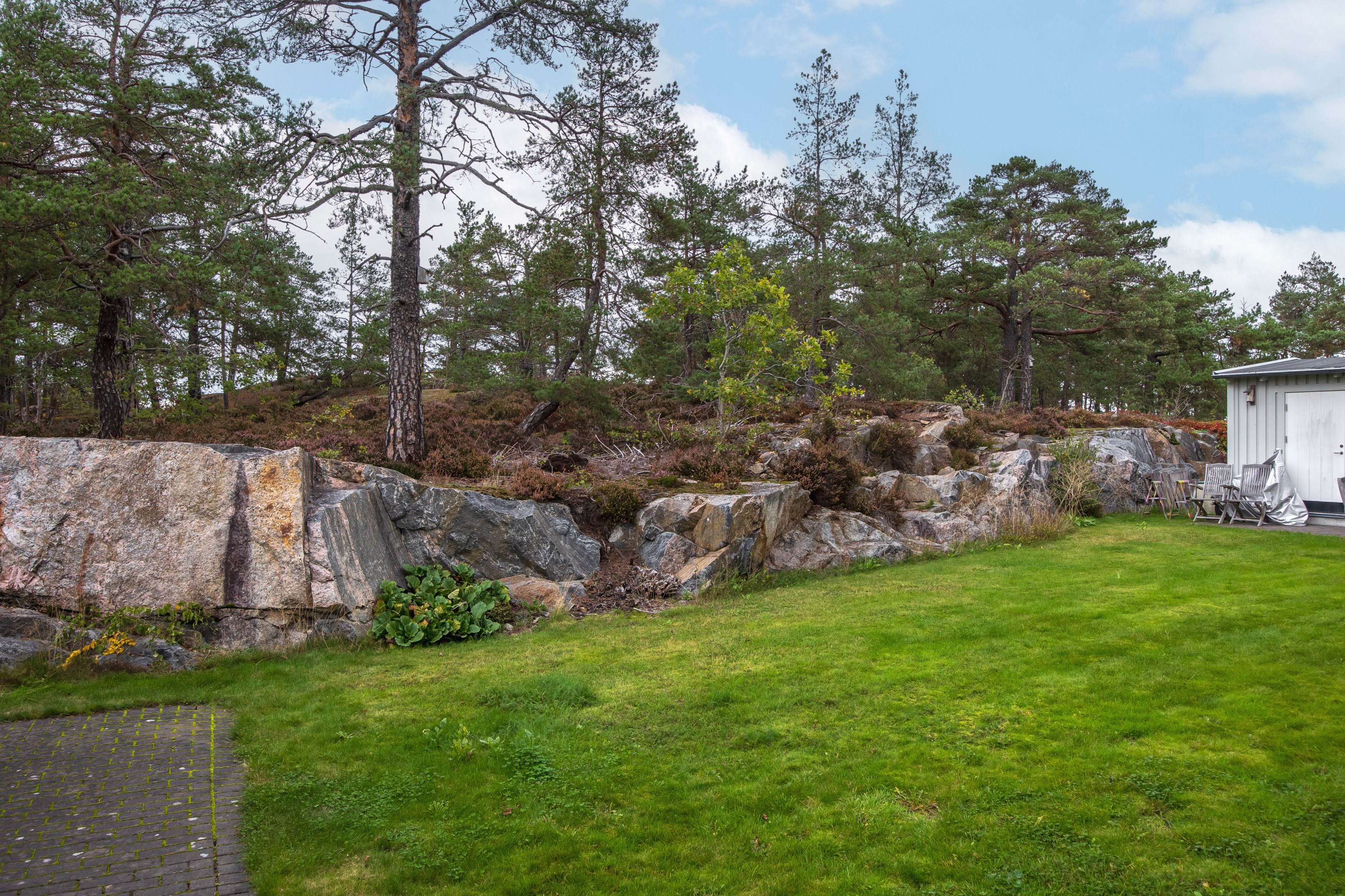 Bostadsbild från Klyvarevägen 59A, Till salu i Skogalund, Nacka