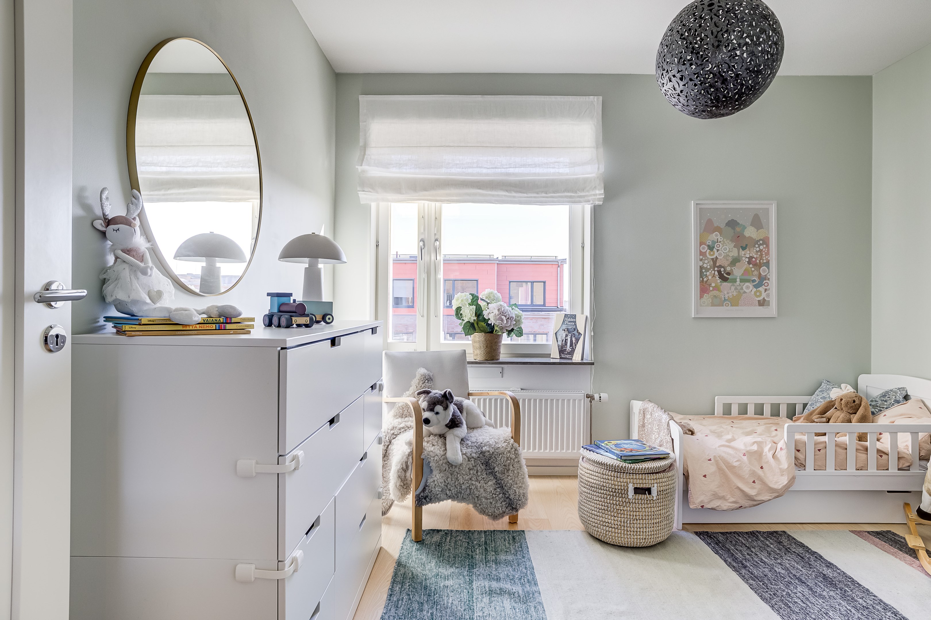 Bostadsbild från Viragatan 9, Till salu i Kungsängen, Uppsala